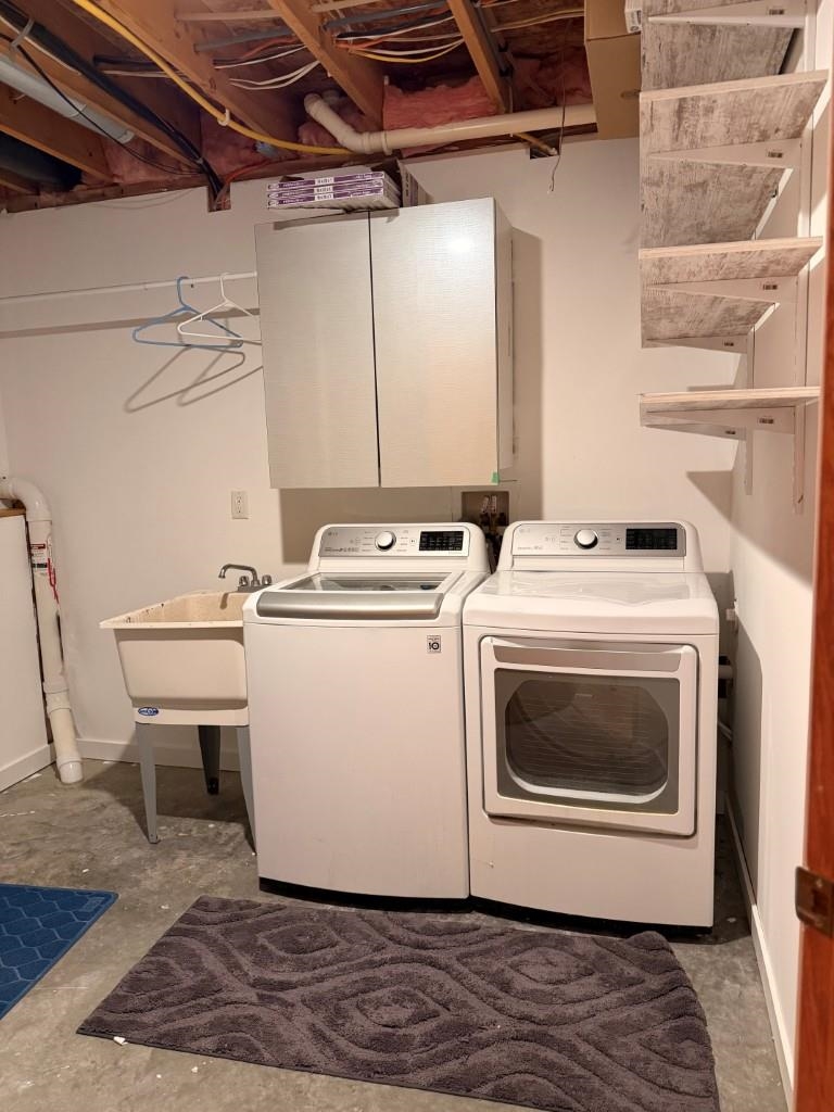 1407 DELMORE DRIVE, Merrill, Wisconsin 54452, 4 Bedrooms Bedrooms, ,2 BathroomsBathrooms,Residential,For Sale,1407 DELMORE DRIVE,22601649