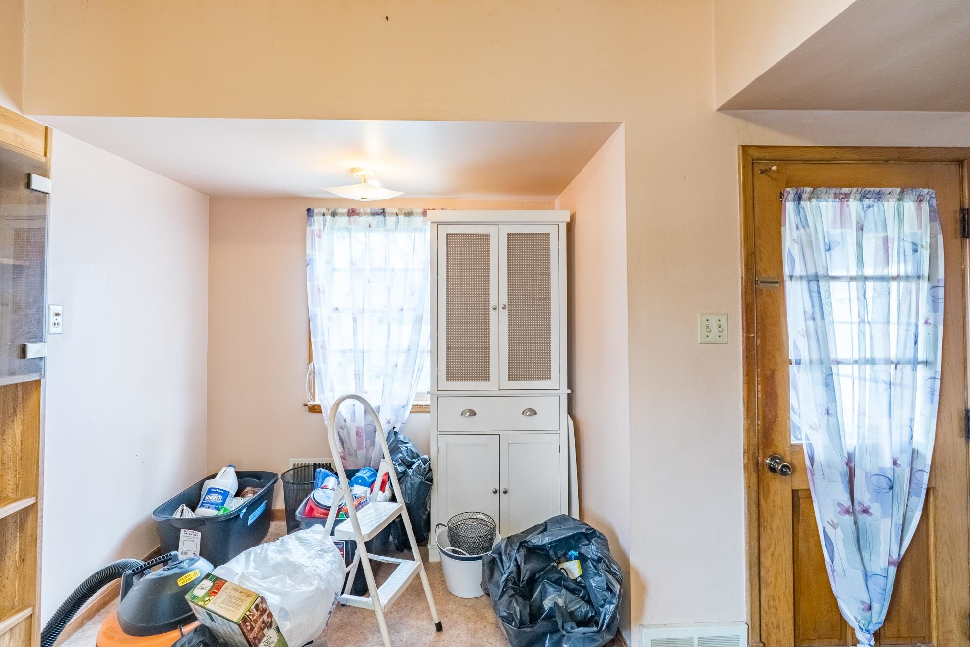 107 KENT STREET, Wausau, Wisconsin 54403, 2 Bedrooms Bedrooms, ,1 BathroomBathrooms,Residential,For Sale,107 KENT STREET,22601652