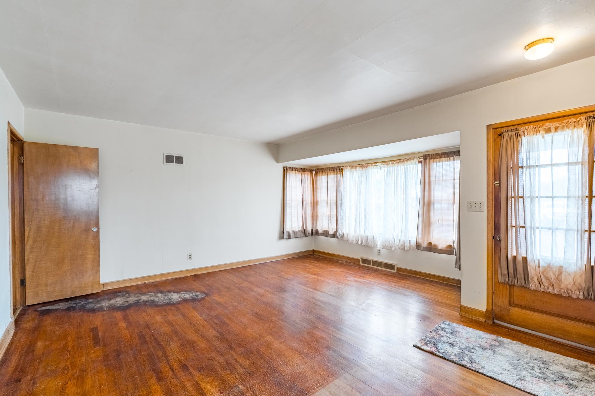 107 KENT STREET, Wausau, Wisconsin 54403, 2 Bedrooms Bedrooms, ,1 BathroomBathrooms,Residential,For Sale,107 KENT STREET,22601652