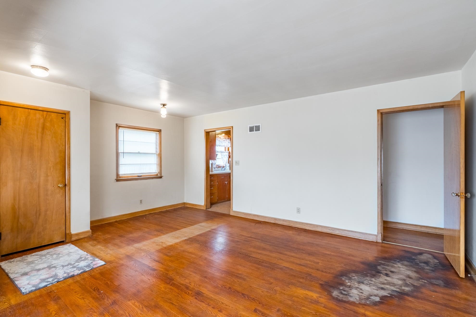 107 KENT STREET, Wausau, Wisconsin 54403, 2 Bedrooms Bedrooms, ,1 BathroomBathrooms,Residential,For Sale,107 KENT STREET,22601652