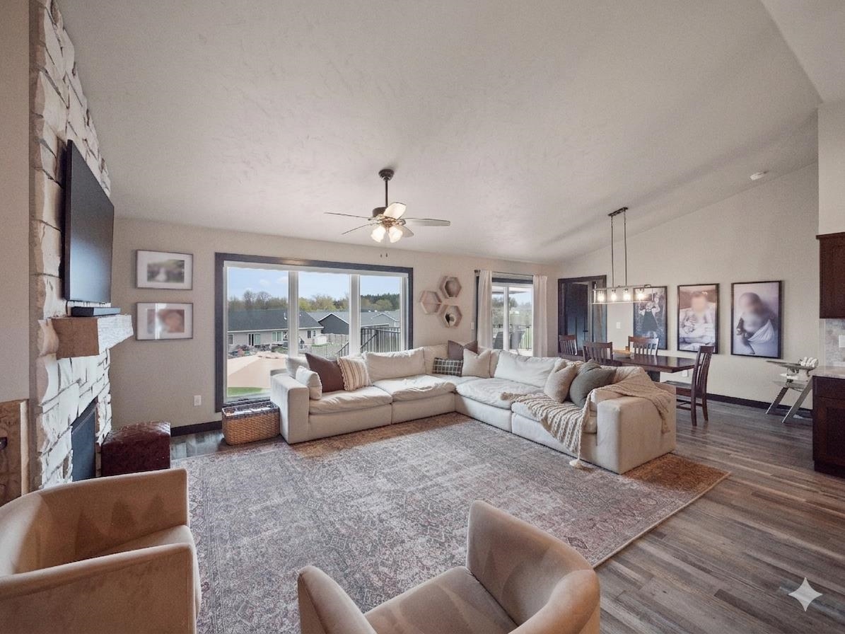 N1004 FALLON LANE, GREENVILLE, Wisconsin 54942, 4 Bedrooms Bedrooms, ,2 BathroomsBathrooms,Residential,For Sale,N1004 FALLON LANE,22601653