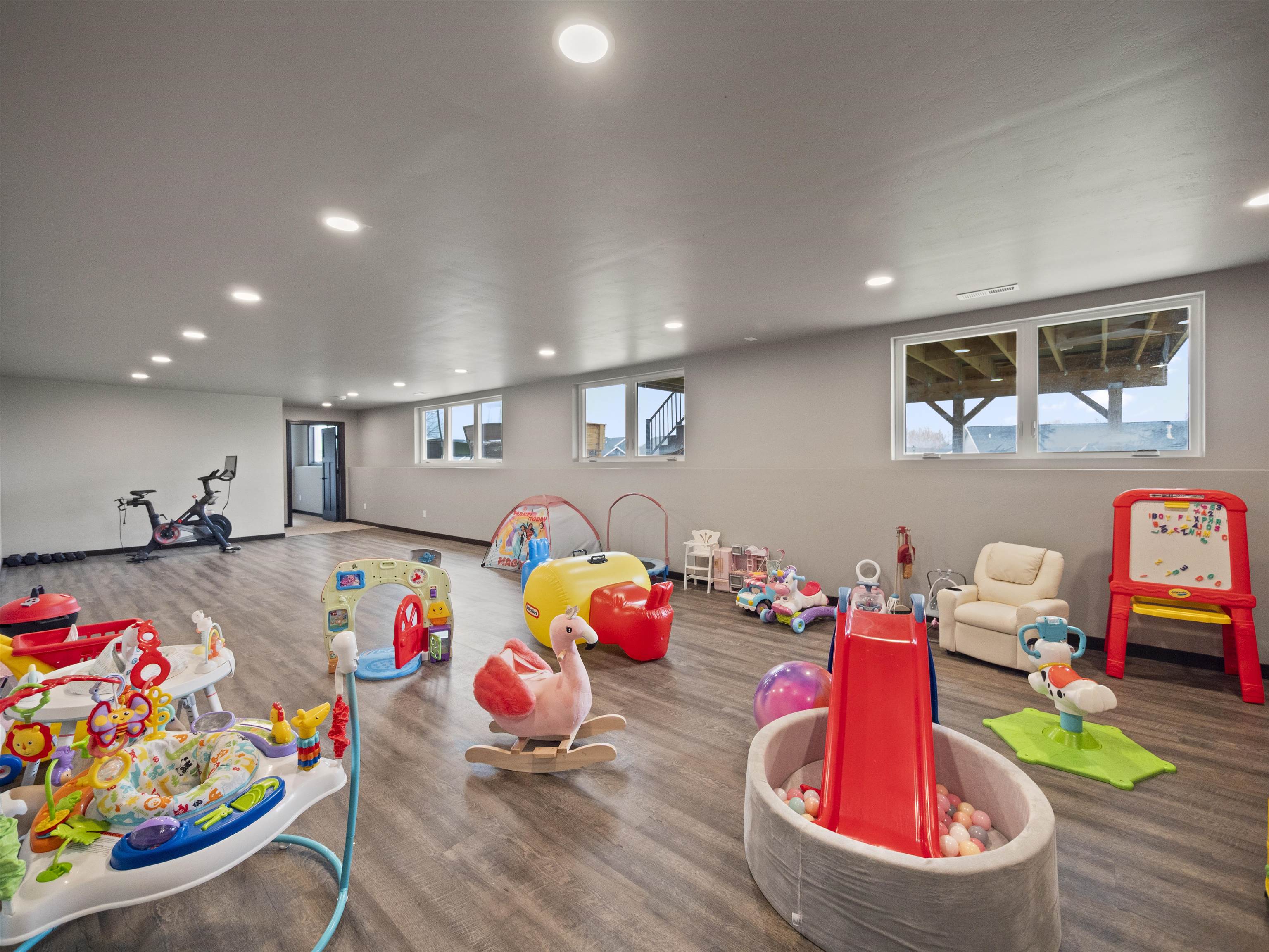 N1004 FALLON LANE, GREENVILLE, Wisconsin 54942, 4 Bedrooms Bedrooms, ,2 BathroomsBathrooms,Residential,For Sale,N1004 FALLON LANE,22601653