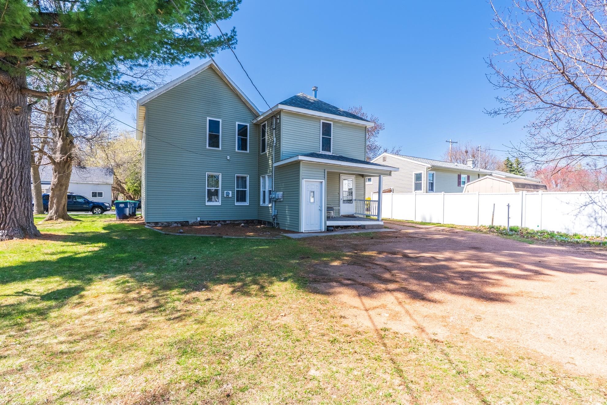 225 N 4TH AVENUE, Wausau, Wisconsin 54401, 2 Bedrooms Bedrooms, ,1 BathroomBathrooms,Multi-family,For Sale,225 N 4TH AVENUE,22601654