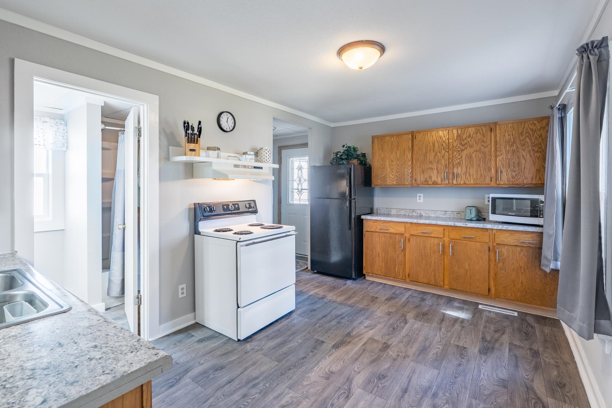 225 N 4TH AVENUE, Wausau, Wisconsin 54401, 2 Bedrooms Bedrooms, ,1 BathroomBathrooms,Multi-family,For Sale,225 N 4TH AVENUE,22601654