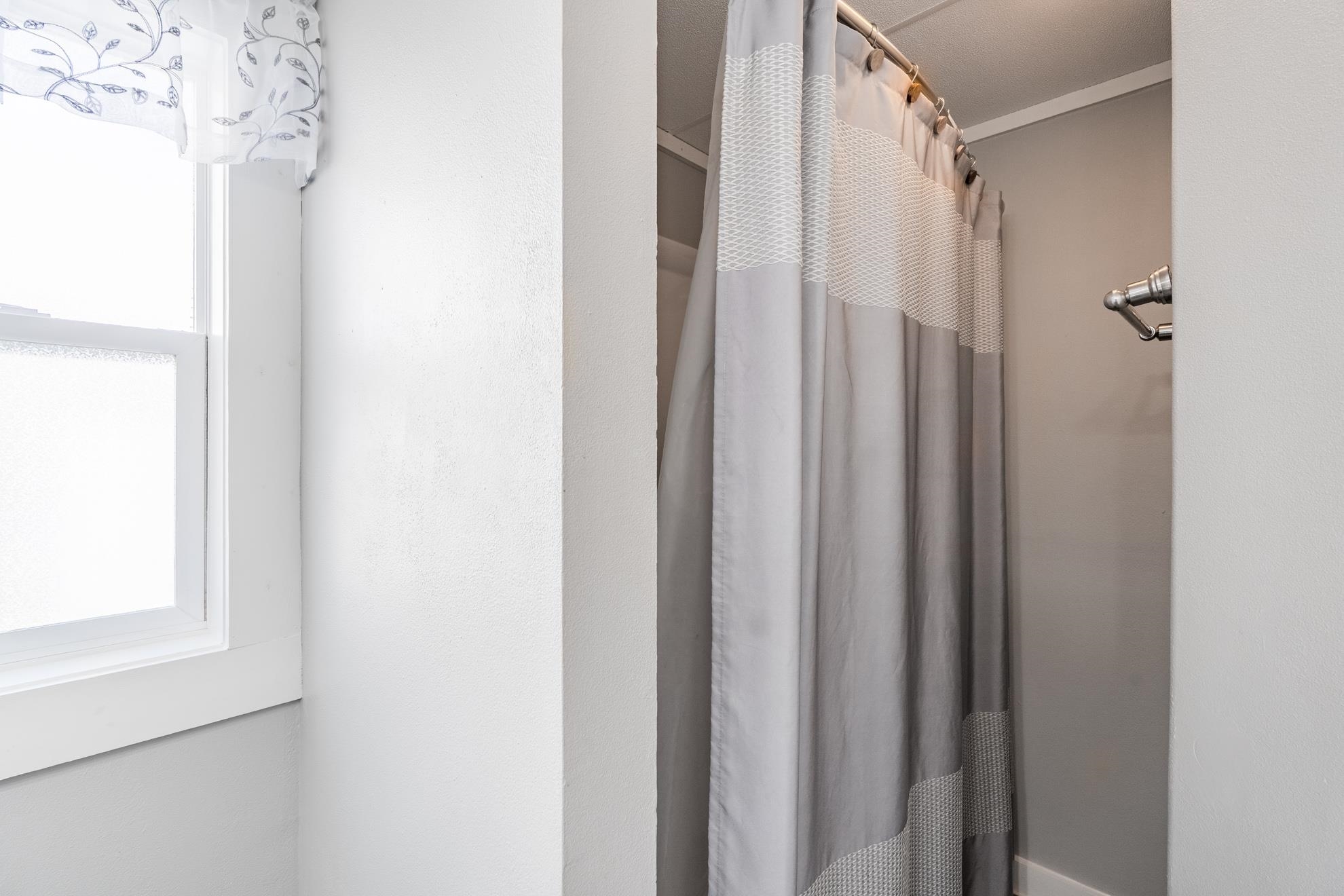 225 N 4TH AVENUE, Wausau, Wisconsin 54401, 2 Bedrooms Bedrooms, ,1 BathroomBathrooms,Multi-family,For Sale,225 N 4TH AVENUE,22601654