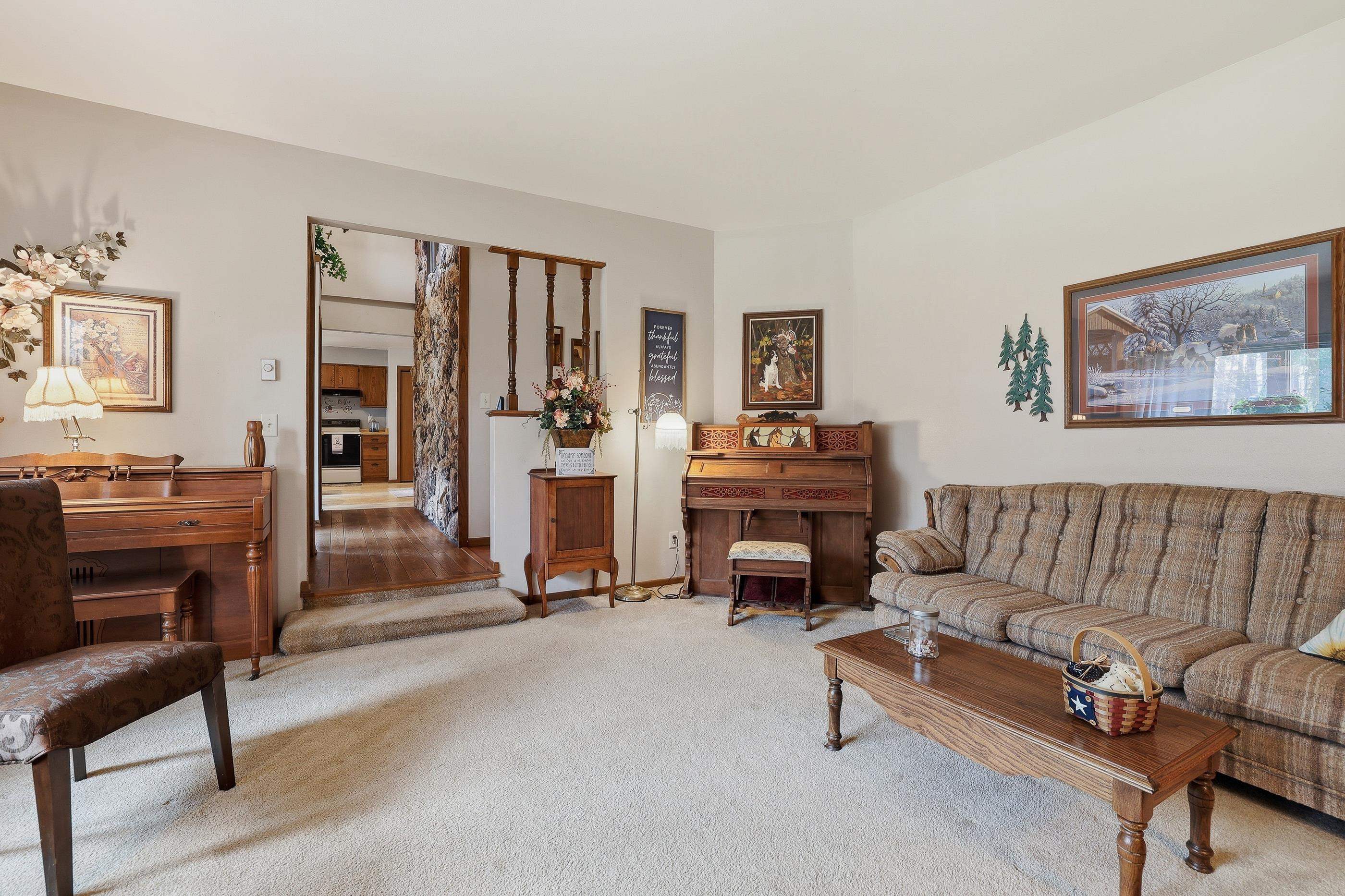 E2425 LAMPLIGHTER LANE, Waupaca, Wisconsin 54981, 3 Bedrooms Bedrooms, ,2 BathroomsBathrooms,Residential,For Sale,E2425 LAMPLIGHTER LANE,22601656