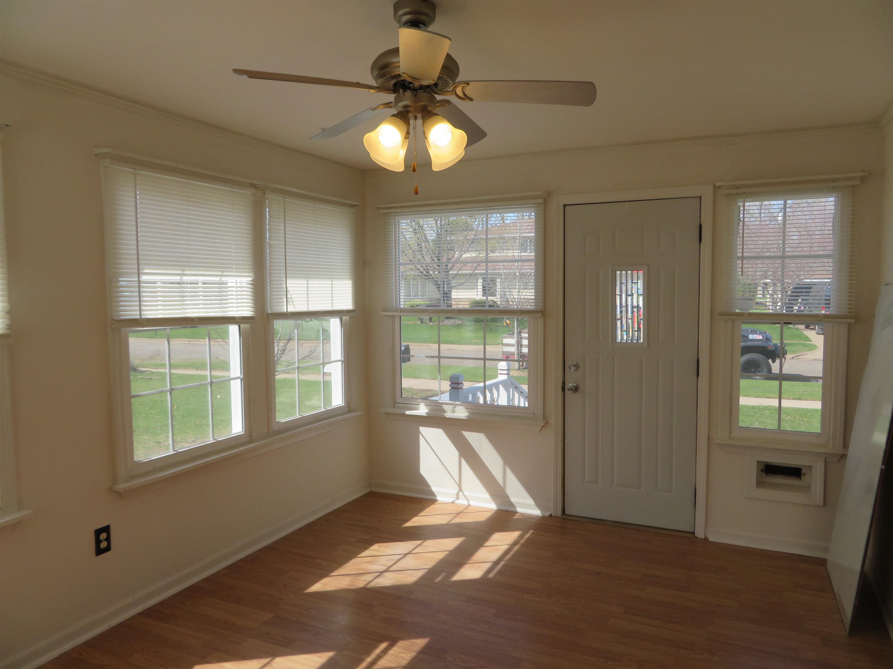 1605 E 7TH STREET, Merrill, Wisconsin 54452, 2 Bedrooms Bedrooms, 5 Rooms Rooms,1 BathroomBathrooms,Multi-family,For Sale,1605 E 7TH STREET,22601659