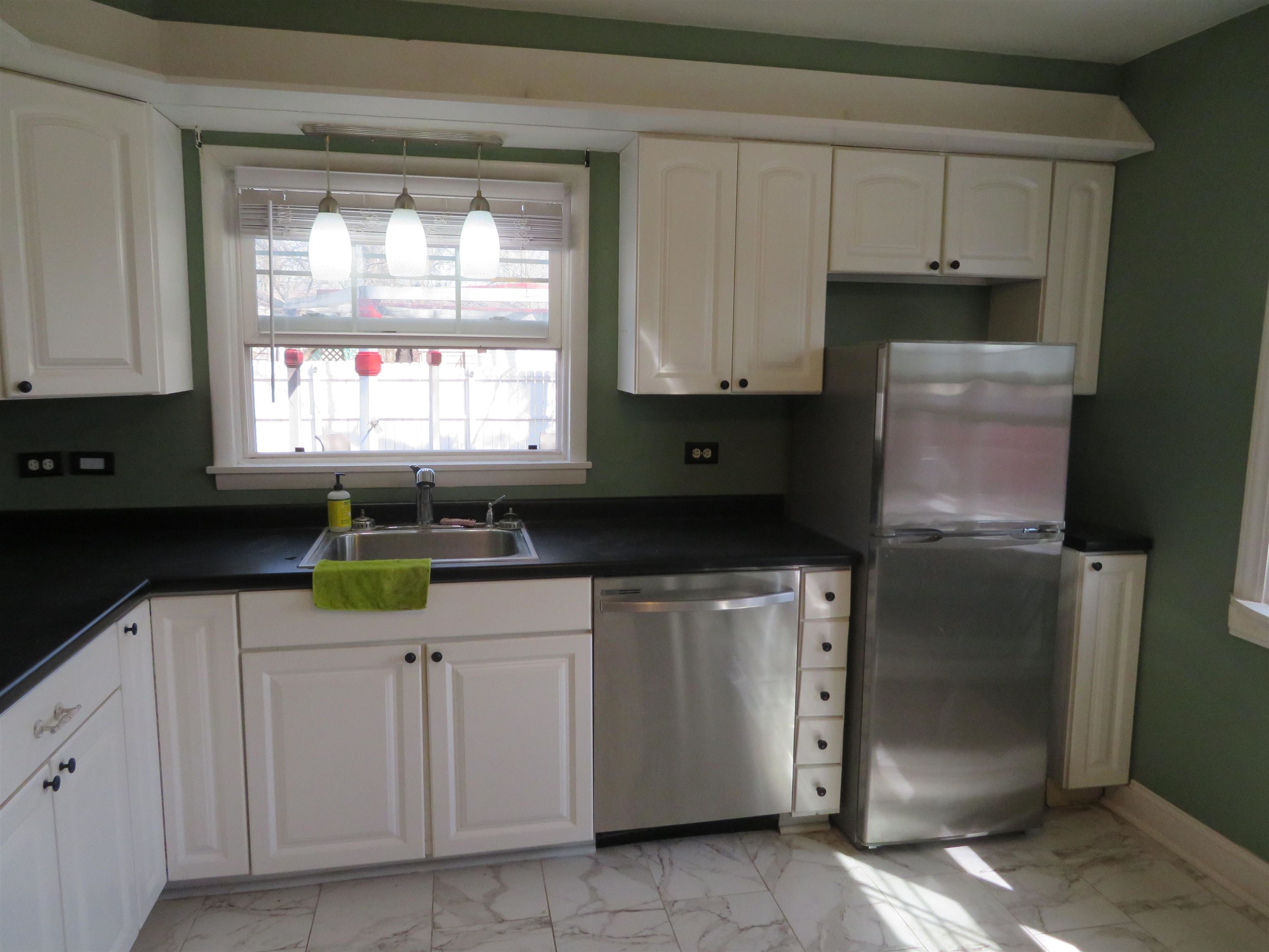 1605 E 7TH STREET, Merrill, Wisconsin 54452, 2 Bedrooms Bedrooms, 5 Rooms Rooms,1 BathroomBathrooms,Multi-family,For Sale,1605 E 7TH STREET,22601659