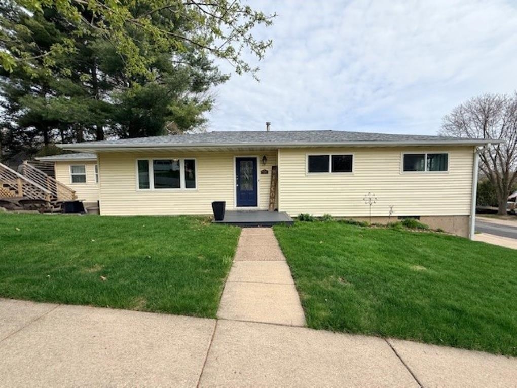 1002 MAPLE STREET, Wausau, Wisconsin 54401, 3 Bedrooms Bedrooms, ,1 BathroomBathrooms,Residential,For Sale,1002 MAPLE STREET,22601660