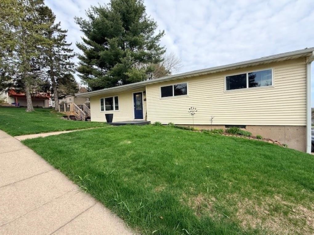 1002 MAPLE STREET, Wausau, Wisconsin 54401, 3 Bedrooms Bedrooms, ,1 BathroomBathrooms,Residential,For Sale,1002 MAPLE STREET,22601660