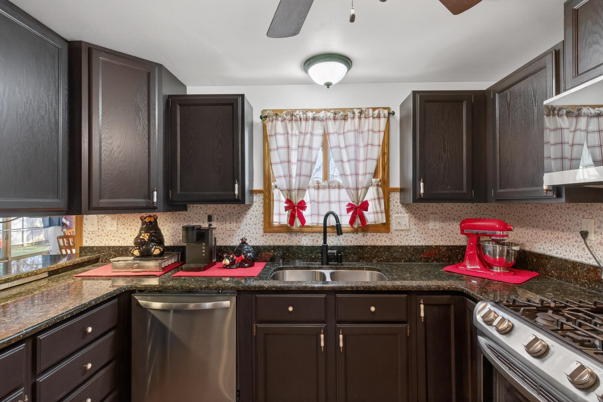 3141 REVERE ROAD, Plover, Wisconsin 54467, 3 Bedrooms Bedrooms, ,2 BathroomsBathrooms,Residential,For Sale,3141 REVERE ROAD,22601661