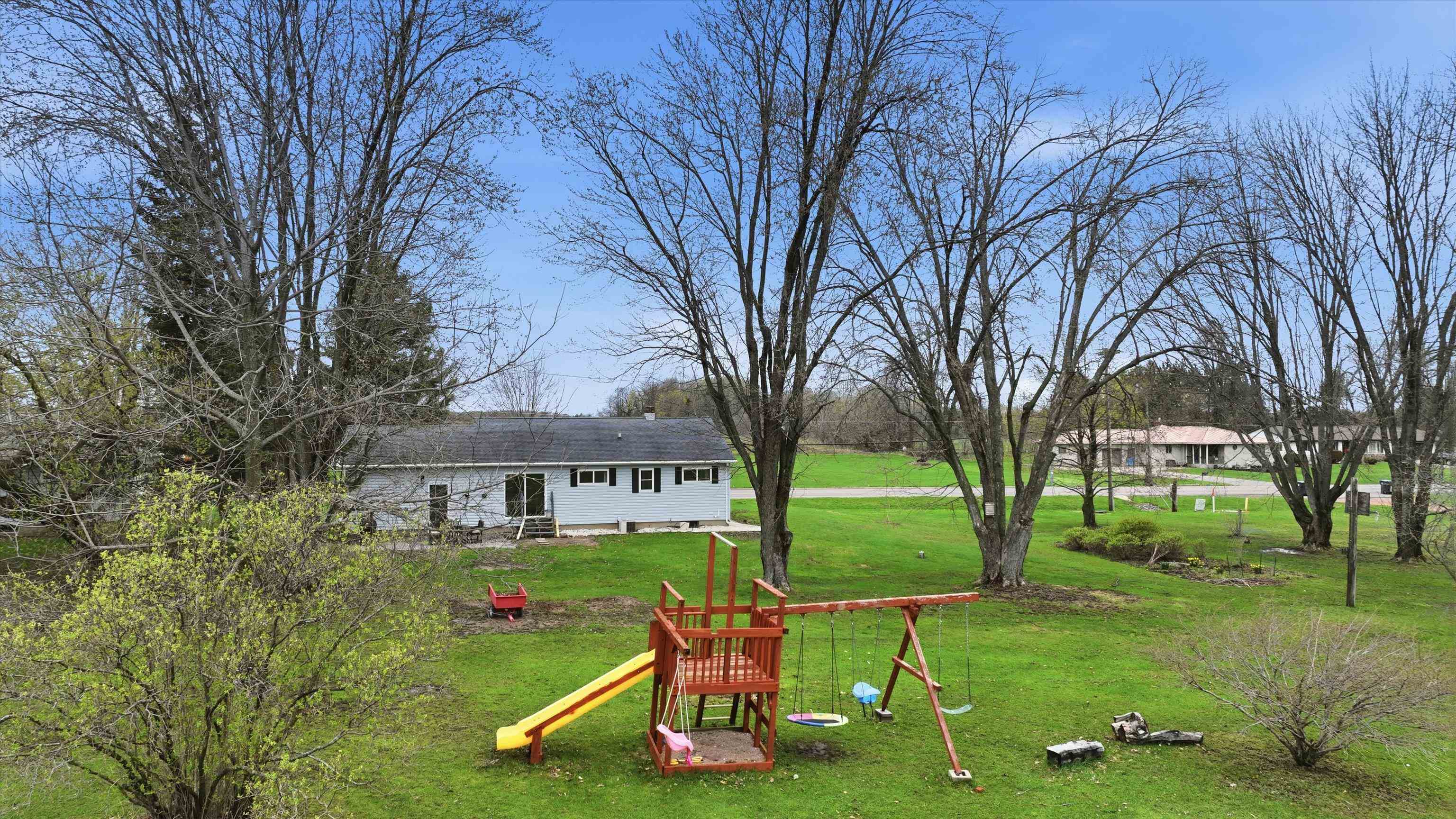 11186 MAIN STREET, Hewitt, Wisconsin 54441, 3 Bedrooms Bedrooms, ,1 BathroomBathrooms,Residential,For Sale,11186 MAIN STREET,22601663