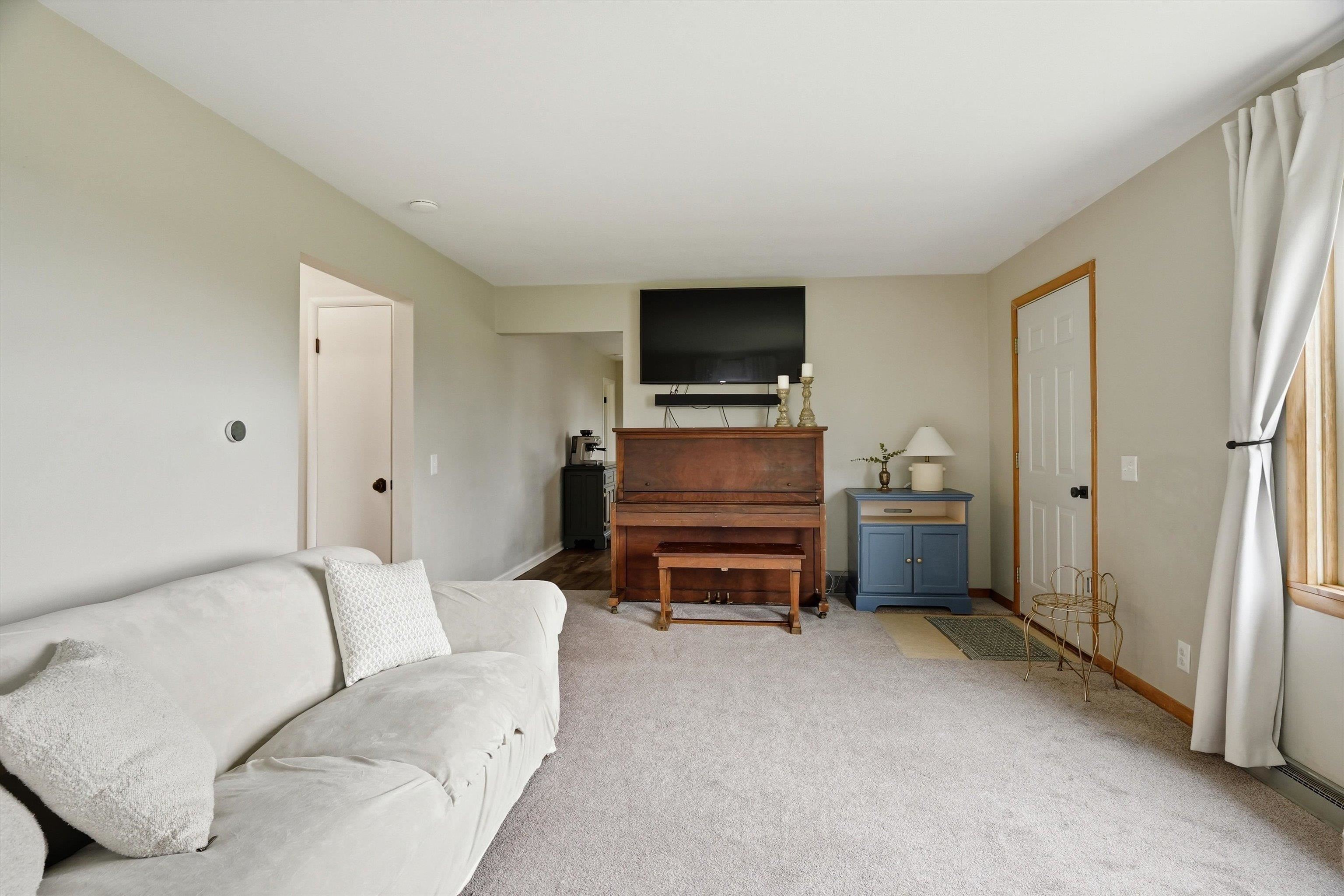 11186 MAIN STREET, Hewitt, Wisconsin 54441, 3 Bedrooms Bedrooms, ,1 BathroomBathrooms,Residential,For Sale,11186 MAIN STREET,22601663