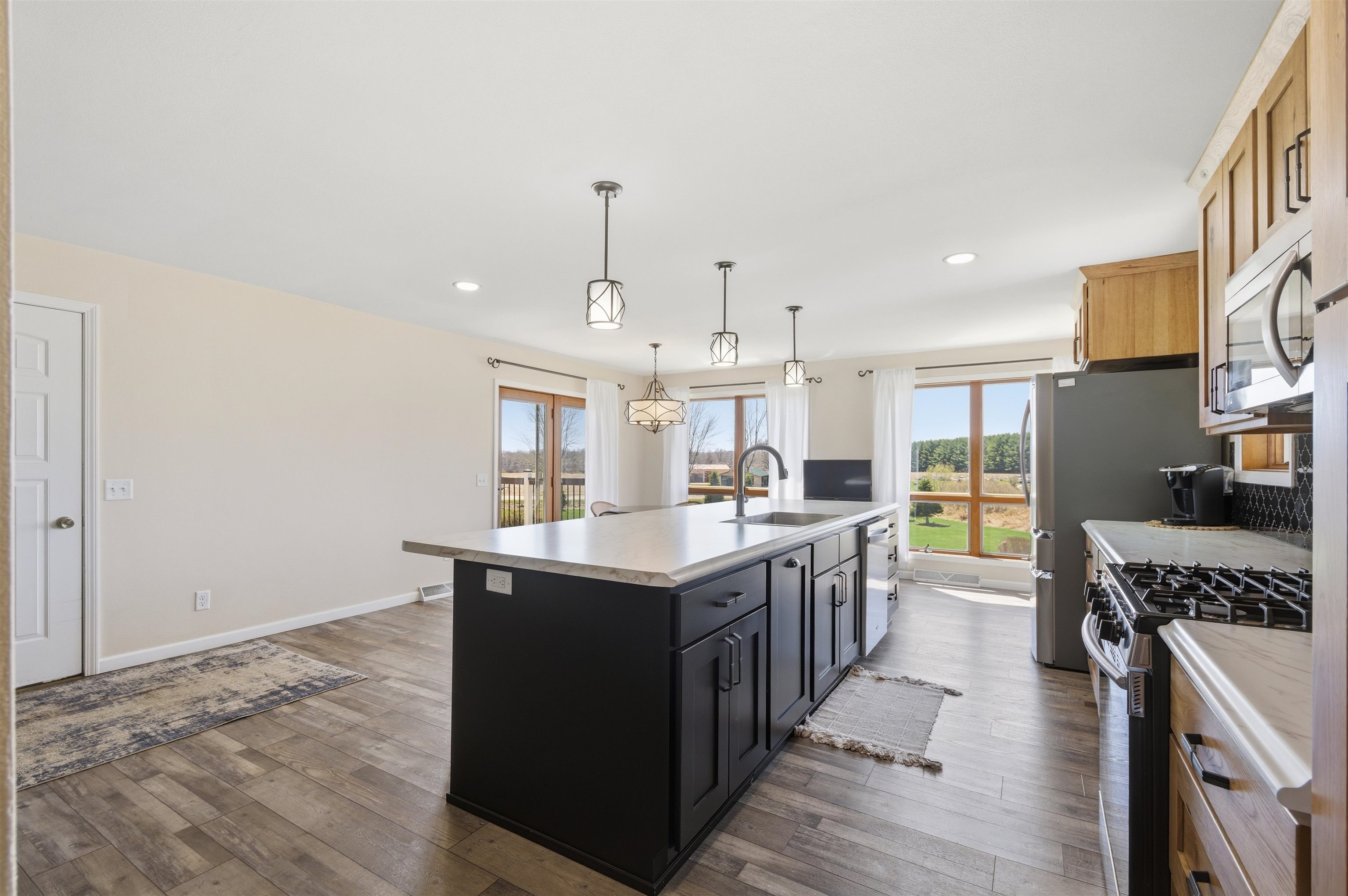 8917 S WASHINGTON AVENUE, Marshfield, Wisconsin 54449, 4 Bedrooms Bedrooms, ,2 BathroomsBathrooms,Residential,For Sale,8917 S WASHINGTON AVENUE,22601668