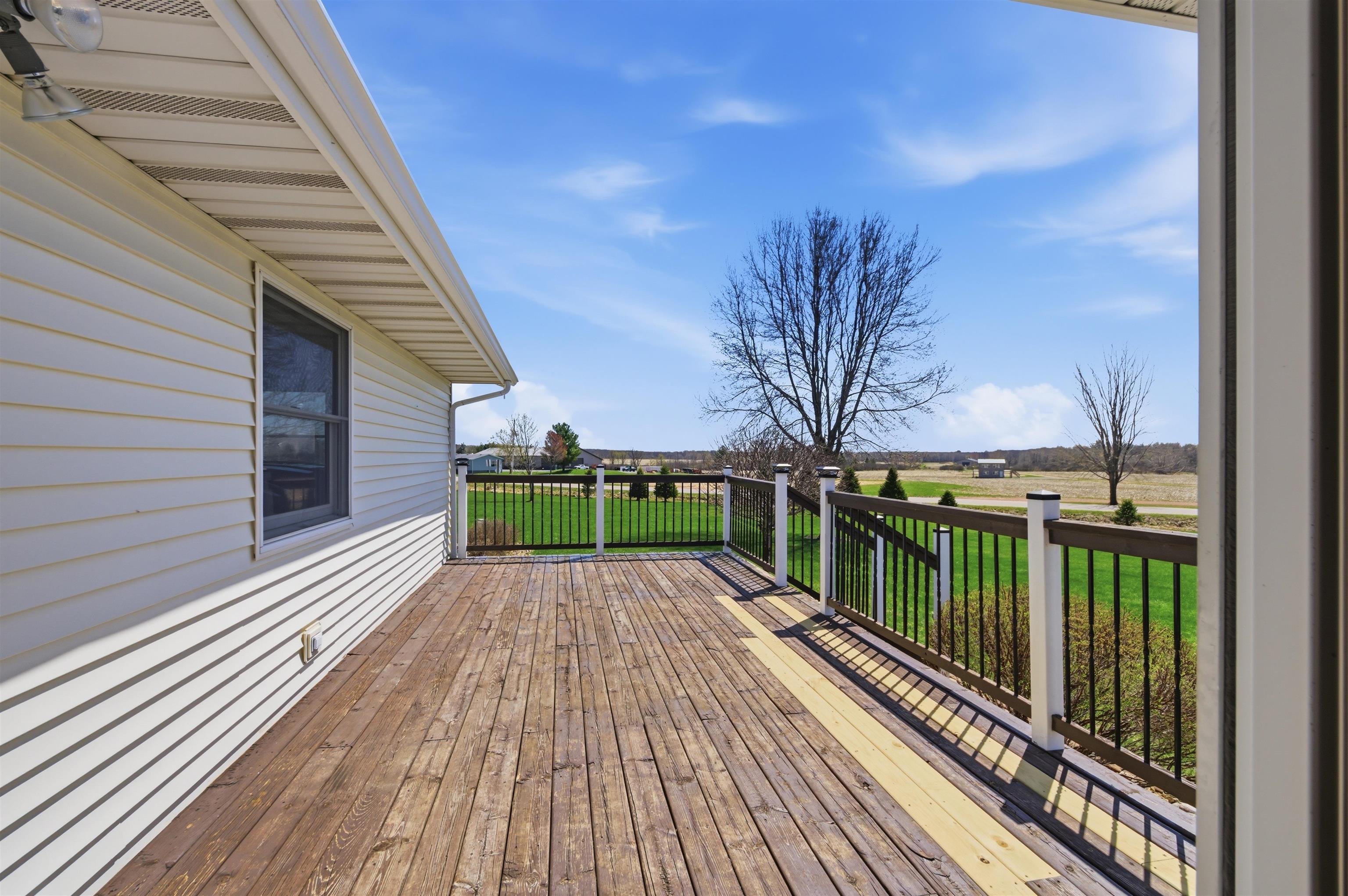 8917 S WASHINGTON AVENUE, Marshfield, Wisconsin 54449, 4 Bedrooms Bedrooms, ,2 BathroomsBathrooms,Residential,For Sale,8917 S WASHINGTON AVENUE,22601668