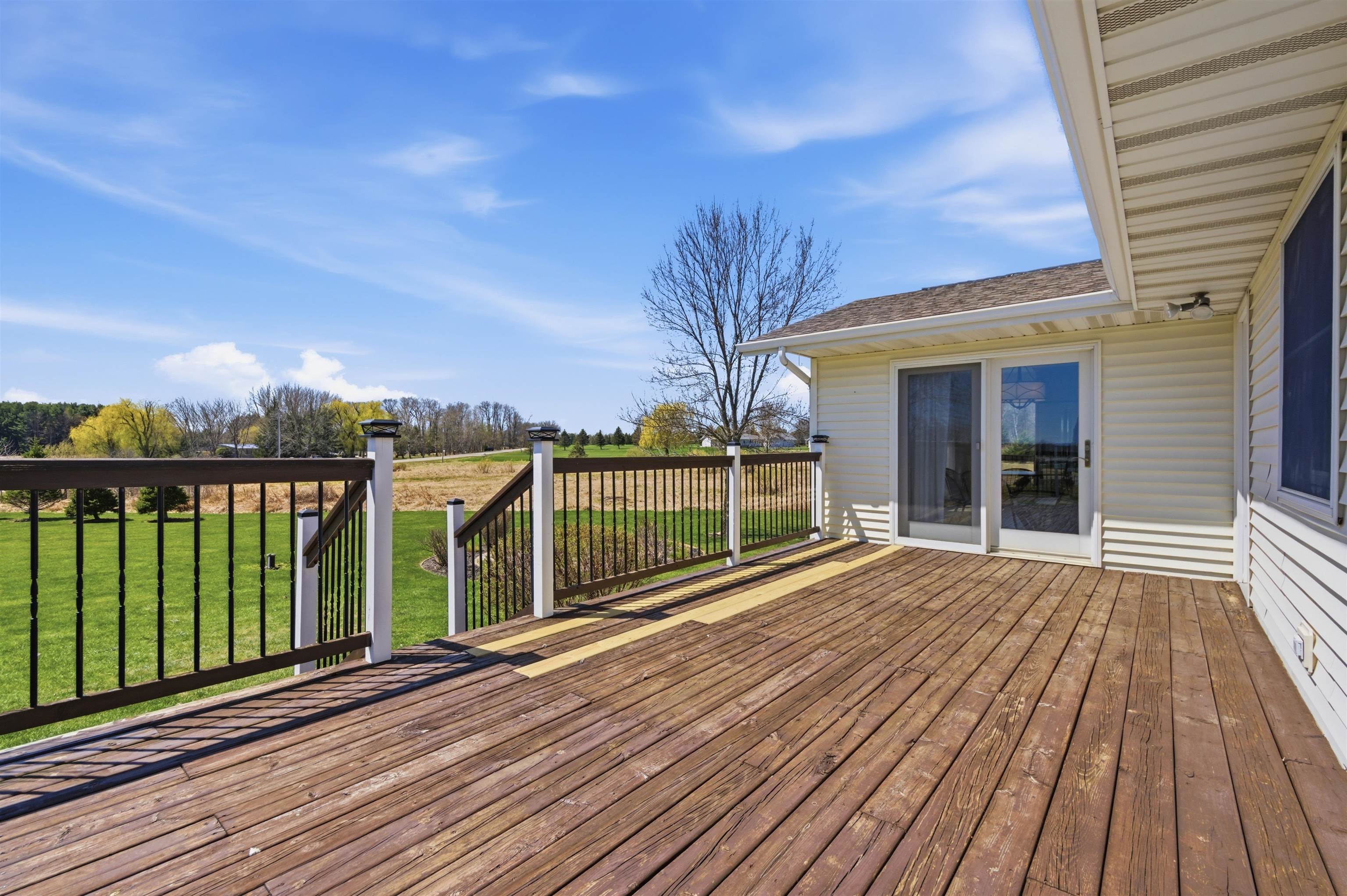 8917 S WASHINGTON AVENUE, Marshfield, Wisconsin 54449, 4 Bedrooms Bedrooms, ,2 BathroomsBathrooms,Residential,For Sale,8917 S WASHINGTON AVENUE,22601668