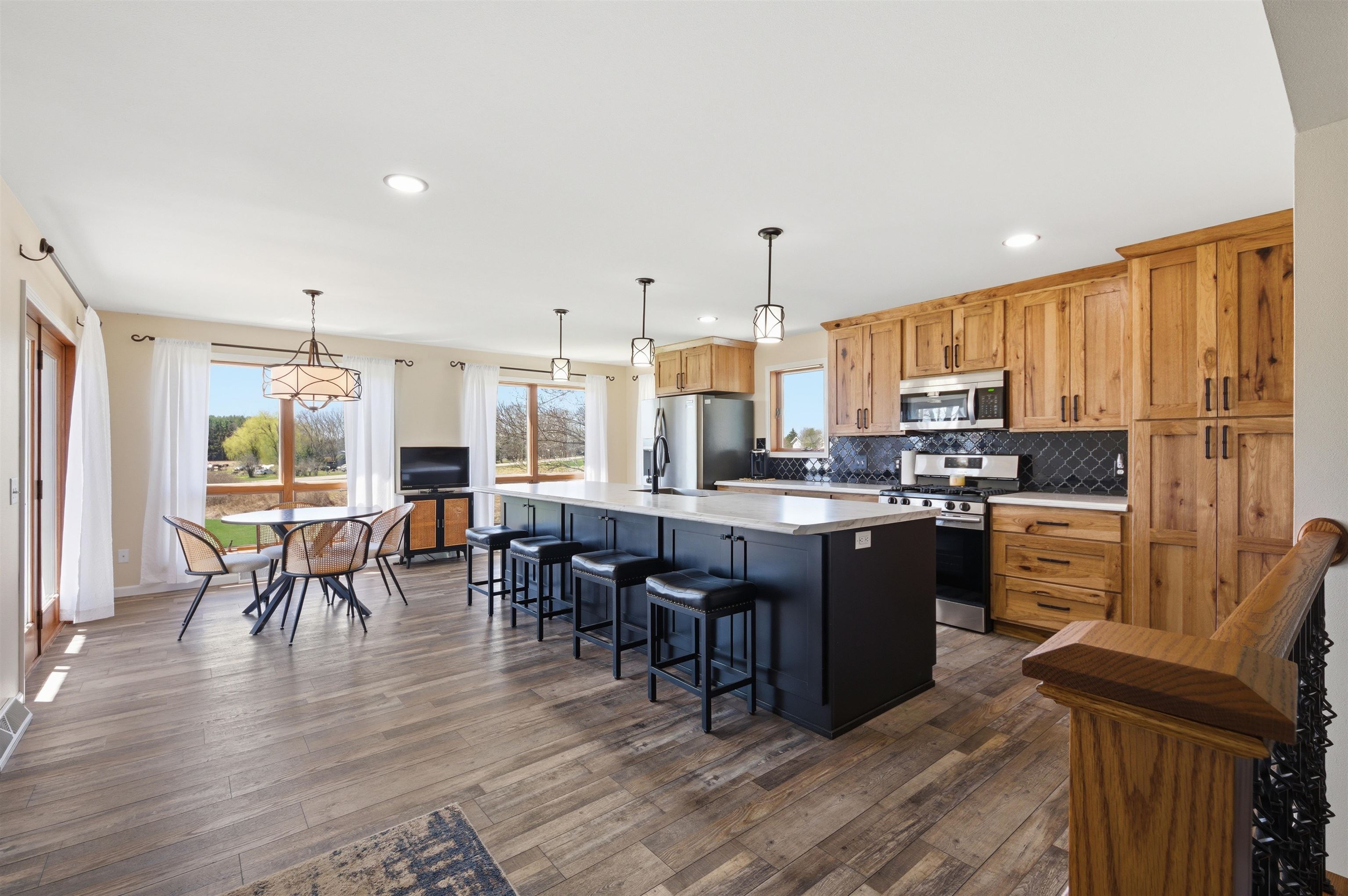 8917 S WASHINGTON AVENUE, Marshfield, Wisconsin 54449, 4 Bedrooms Bedrooms, ,2 BathroomsBathrooms,Residential,For Sale,8917 S WASHINGTON AVENUE,22601668