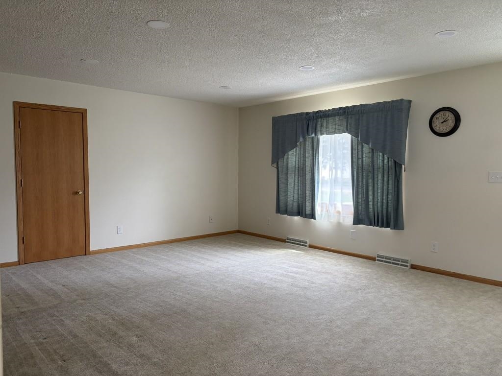 3306 EAU CLAIRE AVENUE, Weston, Wisconsin 54476, 3 Bedrooms Bedrooms, ,1 BathroomBathrooms,Residential,For Sale,3306 EAU CLAIRE AVENUE,22601672