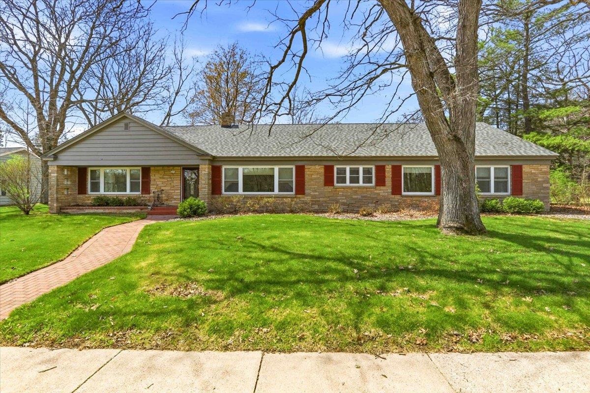 1251 WISCONSIN RIVER DRIVE, Port Edwards, Wisconsin 54469, 3 Bedrooms Bedrooms, ,2 BathroomsBathrooms,Residential,For Sale,1251 WISCONSIN RIVER DRIVE,22601673