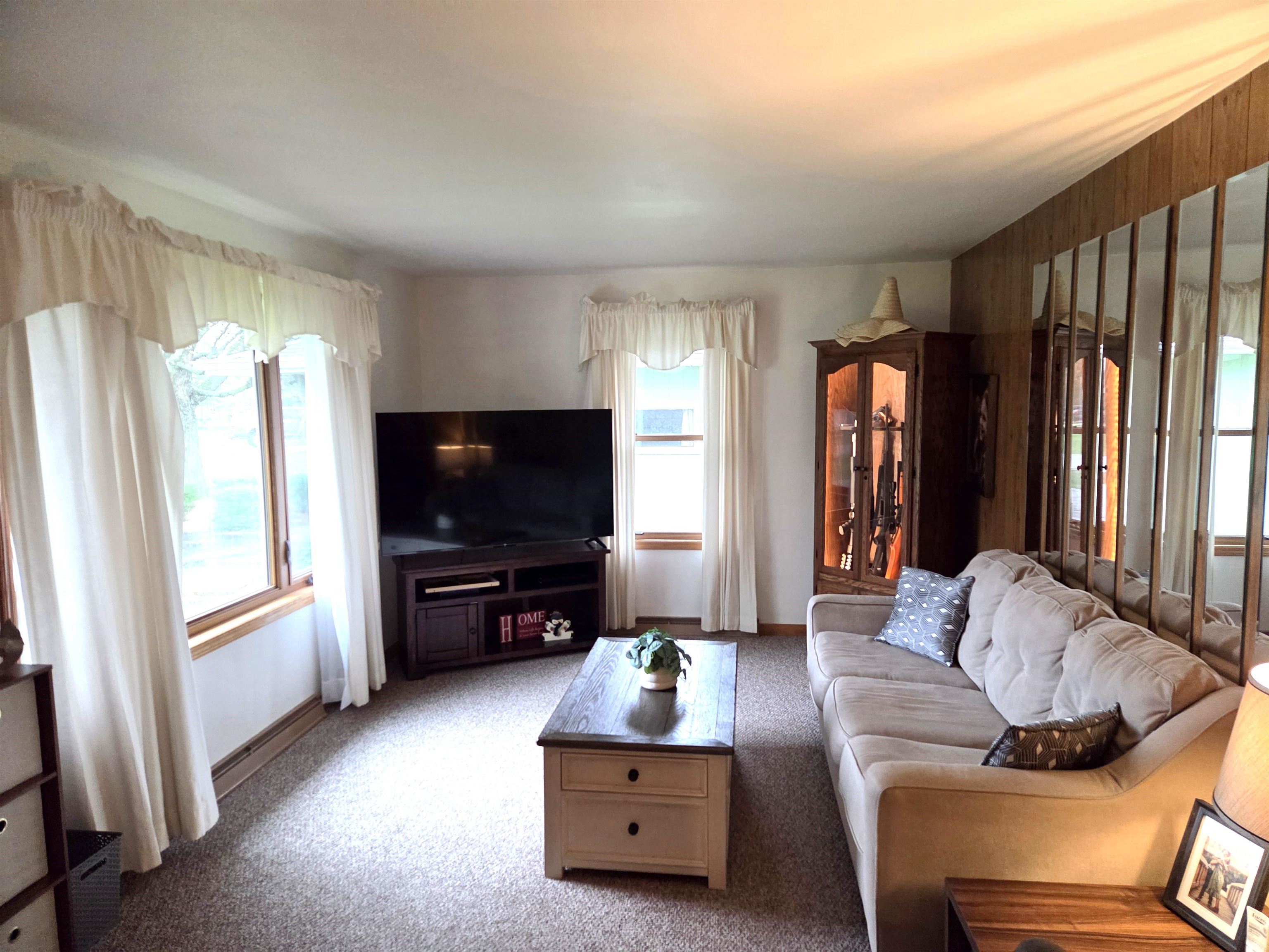 426 WILDWOOD COURT, Marshfield, Wisconsin 54449, 3 Bedrooms Bedrooms, ,1 BathroomBathrooms,Residential,For Sale,426 WILDWOOD COURT,22601678