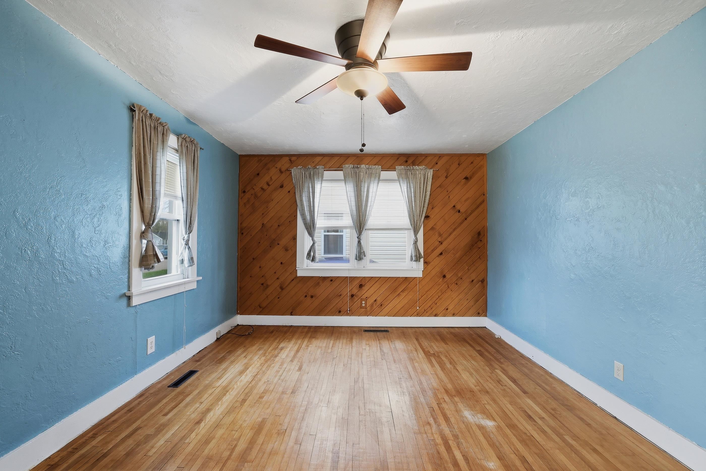 541 13TH STREET SOUTH, Wisconsin Rapids, Wisconsin 54494, 3 Bedrooms Bedrooms, ,2 BathroomsBathrooms,Residential,For Sale,541 13TH STREET SOUTH,22601687