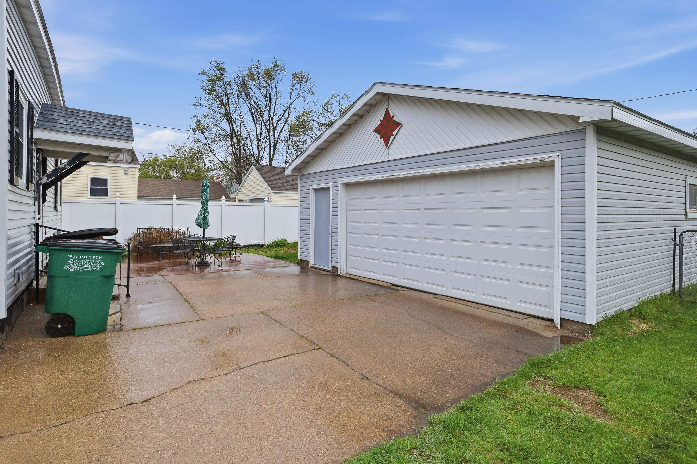 541 13TH STREET SOUTH, Wisconsin Rapids, Wisconsin 54494, 3 Bedrooms Bedrooms, ,2 BathroomsBathrooms,Residential,For Sale,541 13TH STREET SOUTH,22601687