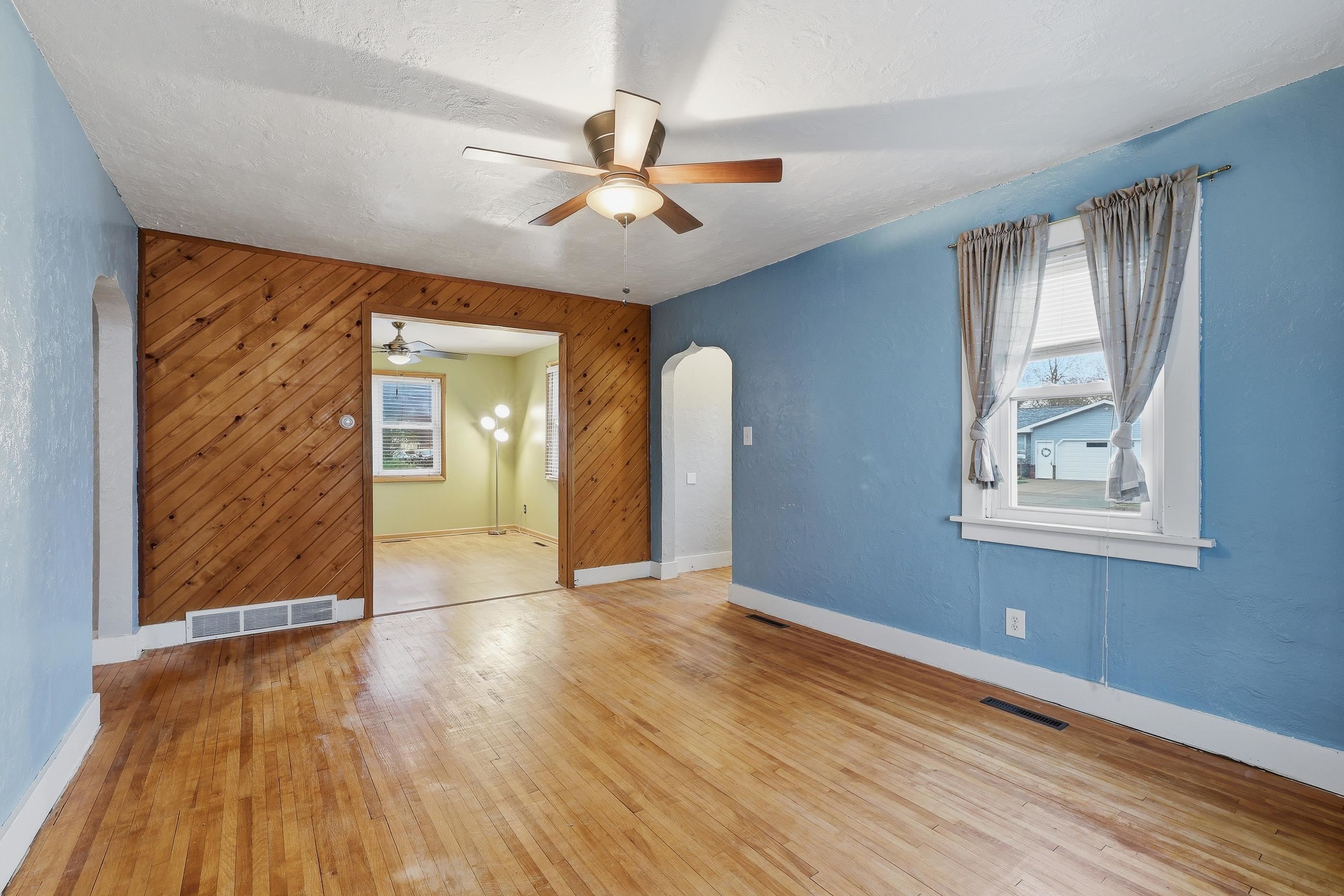541 13TH STREET SOUTH, Wisconsin Rapids, Wisconsin 54494, 3 Bedrooms Bedrooms, ,2 BathroomsBathrooms,Residential,For Sale,541 13TH STREET SOUTH,22601687