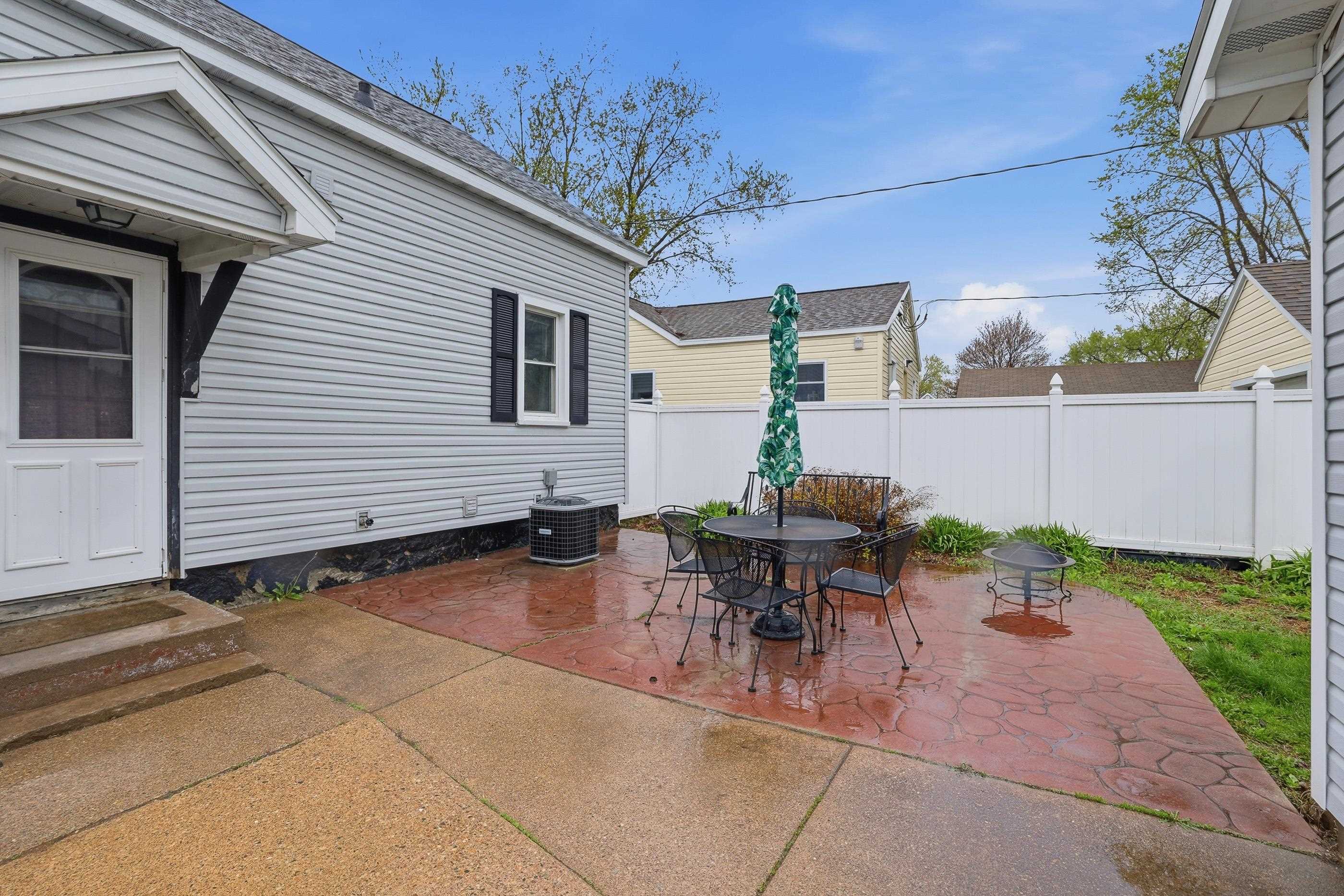 541 13TH STREET SOUTH, Wisconsin Rapids, Wisconsin 54494, 3 Bedrooms Bedrooms, ,2 BathroomsBathrooms,Residential,For Sale,541 13TH STREET SOUTH,22601687