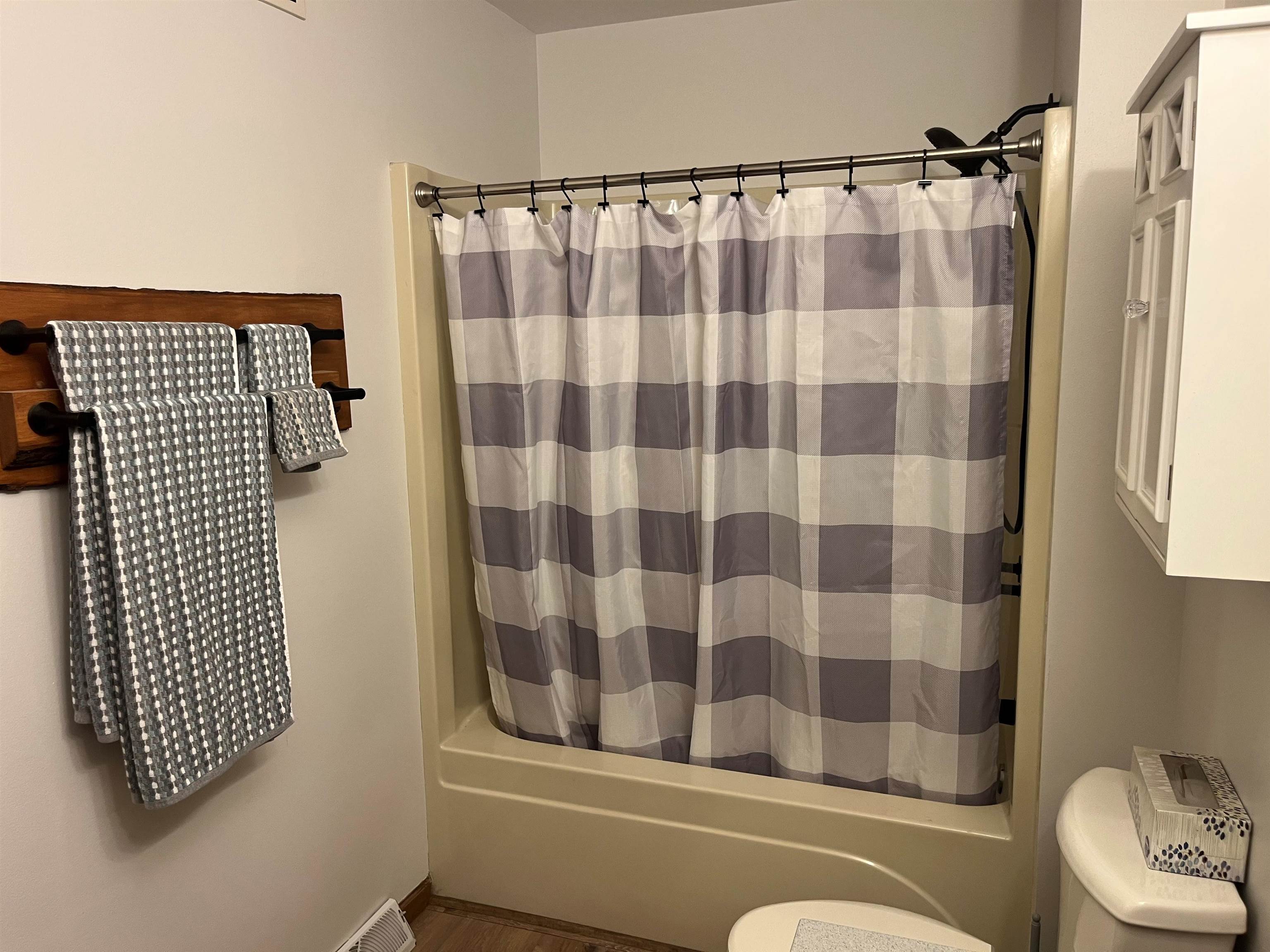 2055 RONALD STREET, Kronenwetter, Wisconsin 54455, 3 Bedrooms Bedrooms, ,2 BathroomsBathrooms,Residential,For Sale,2055 RONALD STREET,22601688