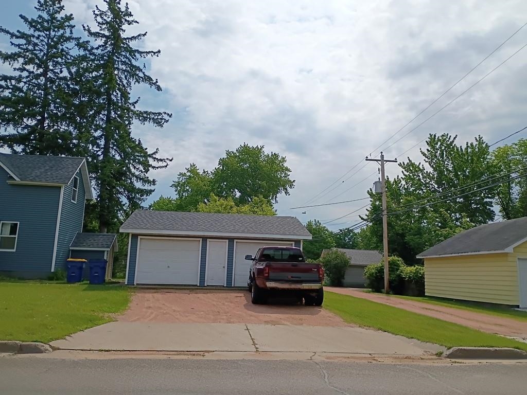 501 E 9TH STREET, Merrill, Wisconsin 54452, 3 Bedrooms Bedrooms, 5 Rooms Rooms,1 BathroomBathrooms,Multi-family,For Sale,501 E 9TH STREET,22601689