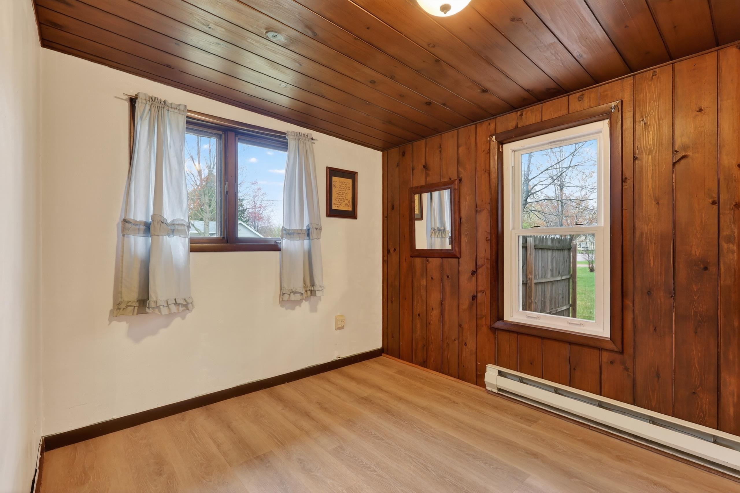 2011 OAK STREET, Wisconsin Rapids, Wisconsin 54494, 3 Bedrooms Bedrooms, ,1 BathroomBathrooms,Residential,For Sale,2011 OAK STREET,22601690