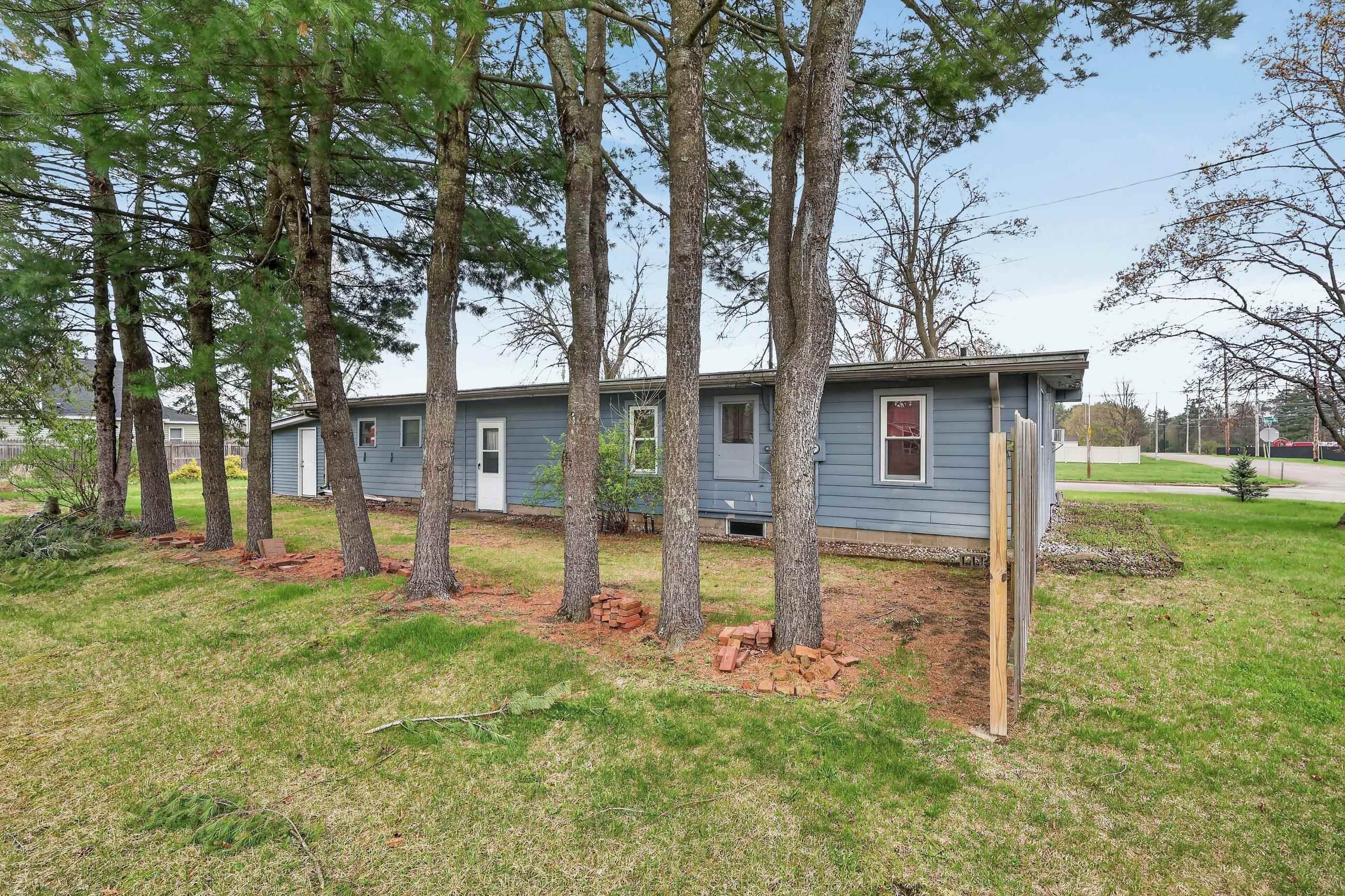 2011 OAK STREET, Wisconsin Rapids, Wisconsin 54494, 3 Bedrooms Bedrooms, ,1 BathroomBathrooms,Residential,For Sale,2011 OAK STREET,22601690