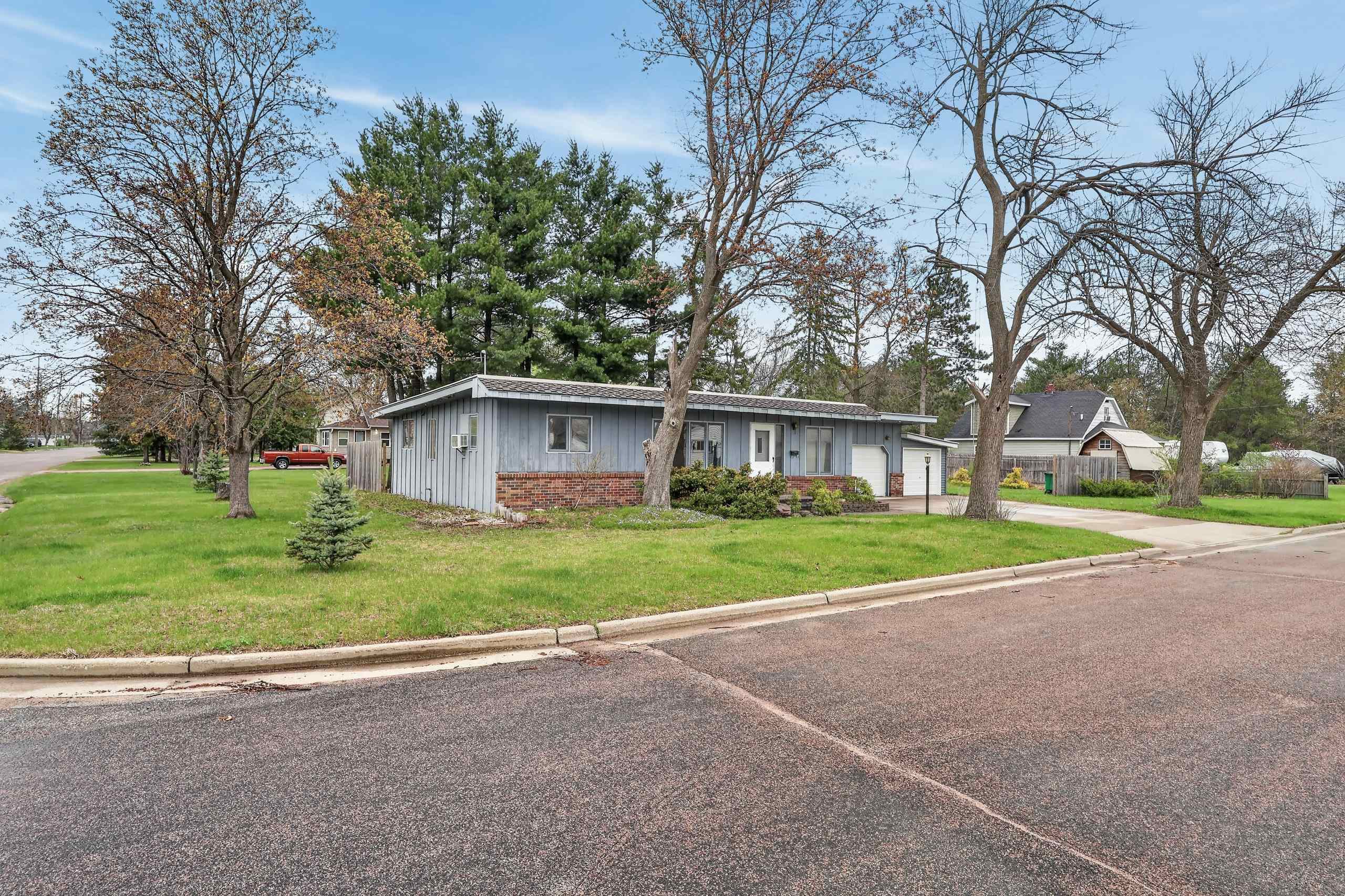 2011 OAK STREET, Wisconsin Rapids, Wisconsin 54494, 3 Bedrooms Bedrooms, ,1 BathroomBathrooms,Residential,For Sale,2011 OAK STREET,22601690