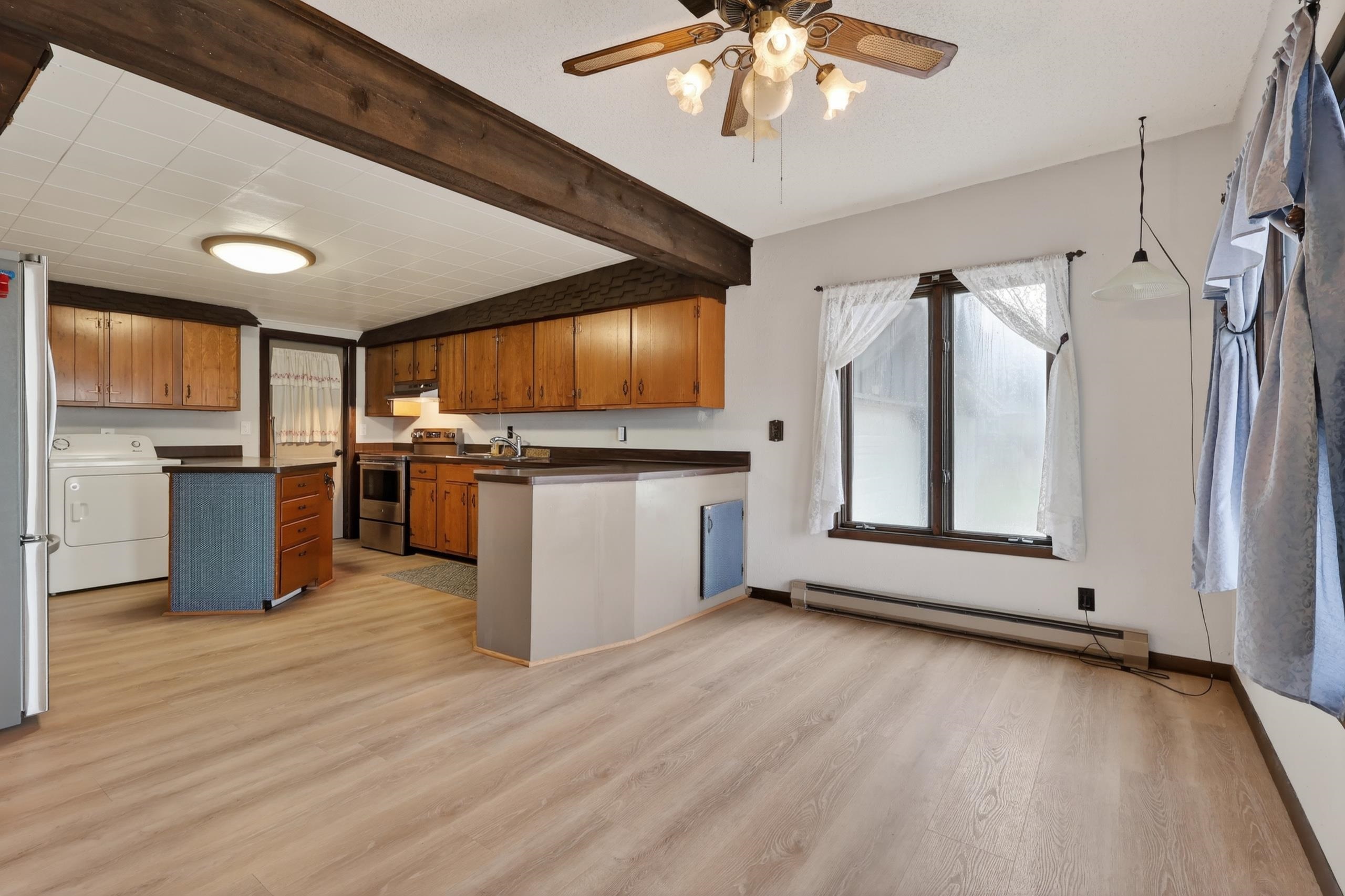 2011 OAK STREET, Wisconsin Rapids, Wisconsin 54494, 3 Bedrooms Bedrooms, ,1 BathroomBathrooms,Residential,For Sale,2011 OAK STREET,22601690