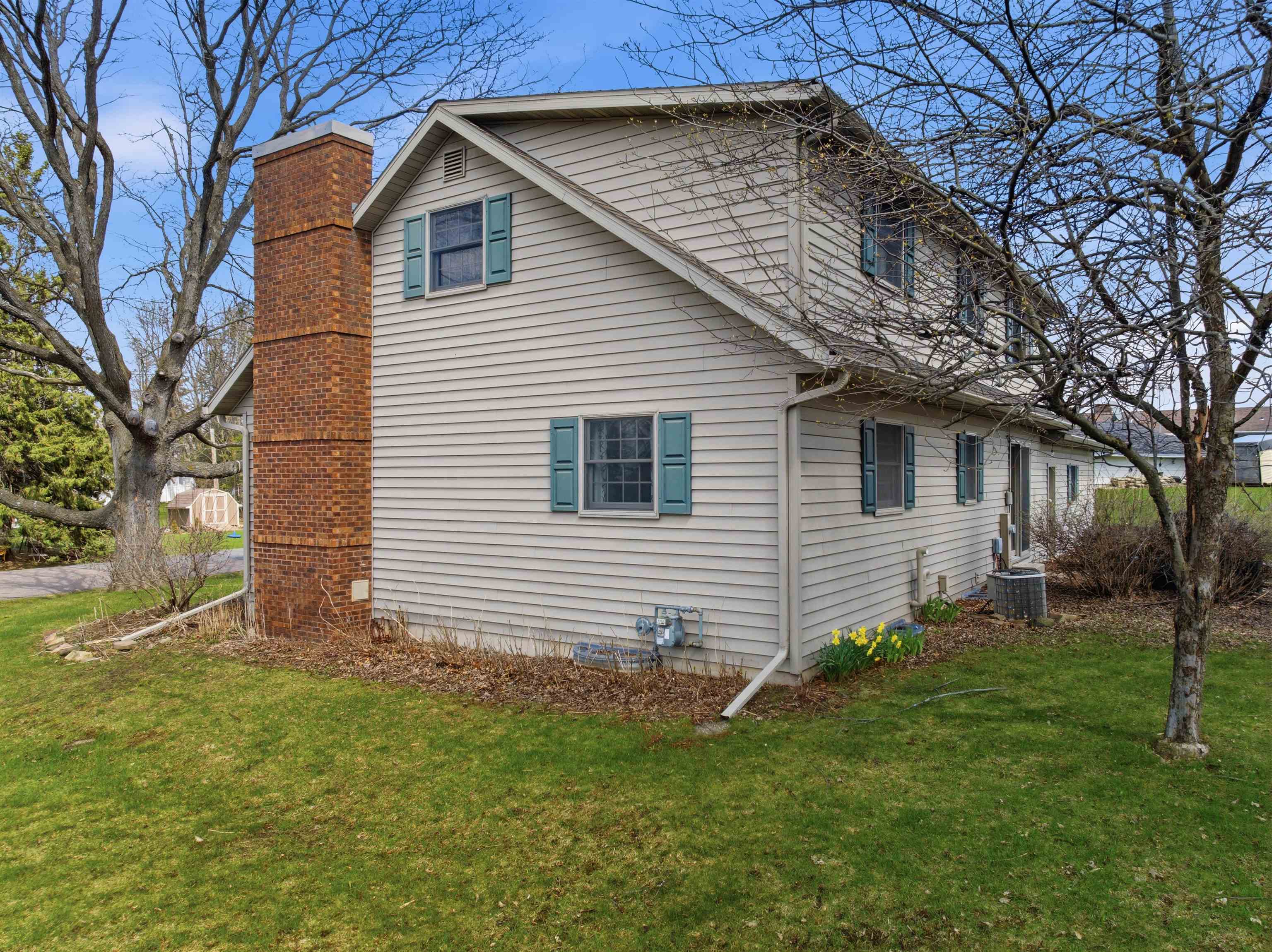 810 W LAIRD STREET, Marshfield, Wisconsin 54449, 3 Bedrooms Bedrooms, ,2 BathroomsBathrooms,Residential,For Sale,810 W LAIRD STREET,22601691