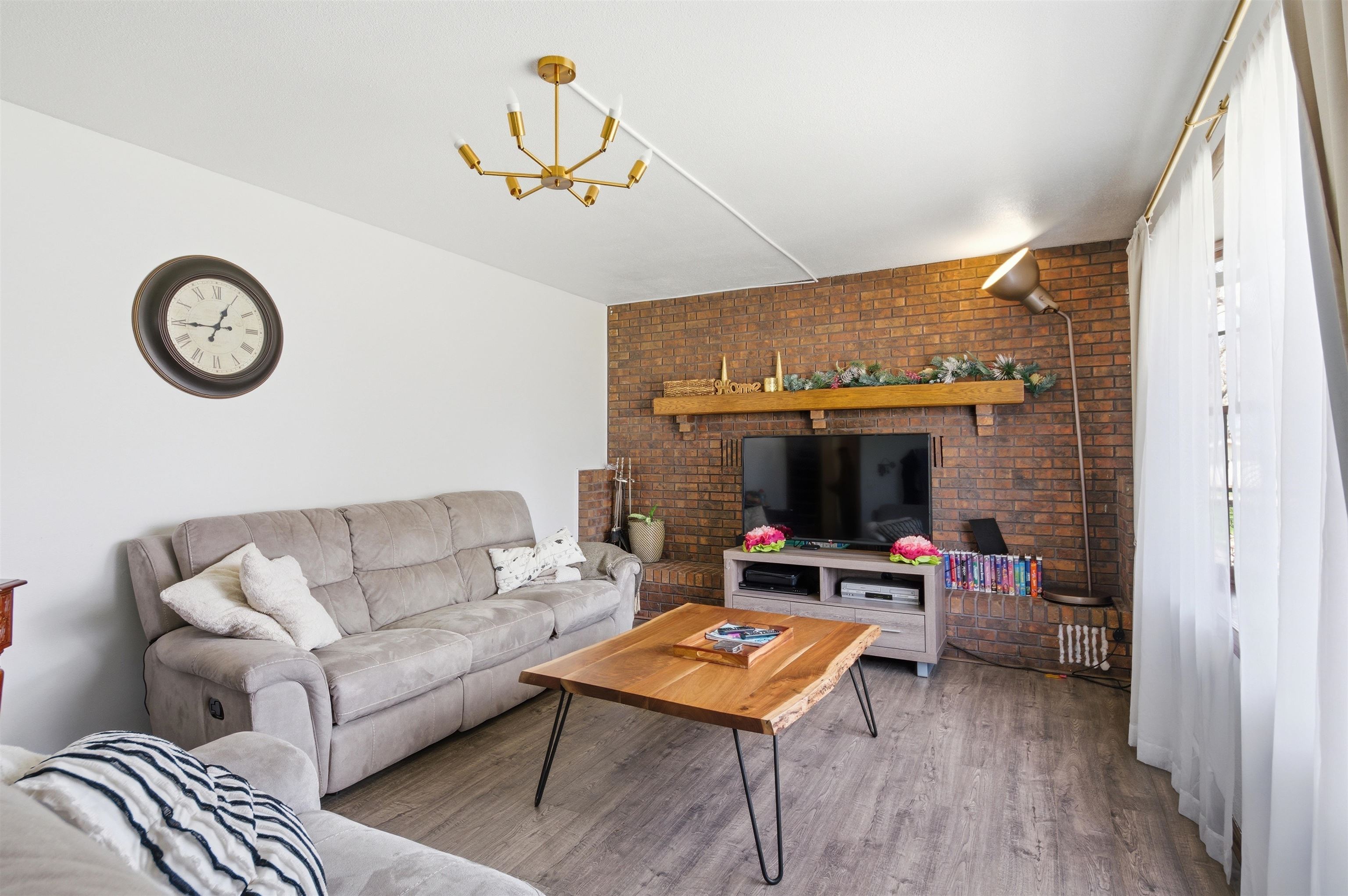 810 W LAIRD STREET, Marshfield, Wisconsin 54449, 3 Bedrooms Bedrooms, ,2 BathroomsBathrooms,Residential,For Sale,810 W LAIRD STREET,22601691