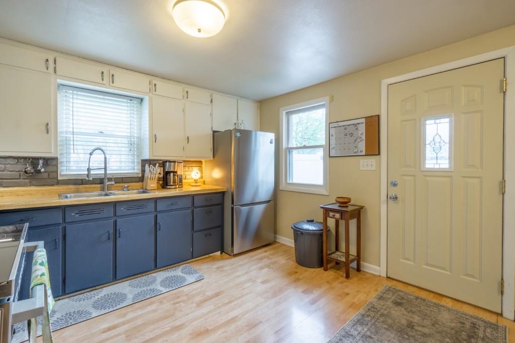1023 N 8TH AVENUE, Wausau, Wisconsin 54401, 3 Bedrooms Bedrooms, ,1 BathroomBathrooms,Residential,For Sale,1023 N 8TH AVENUE,22601694