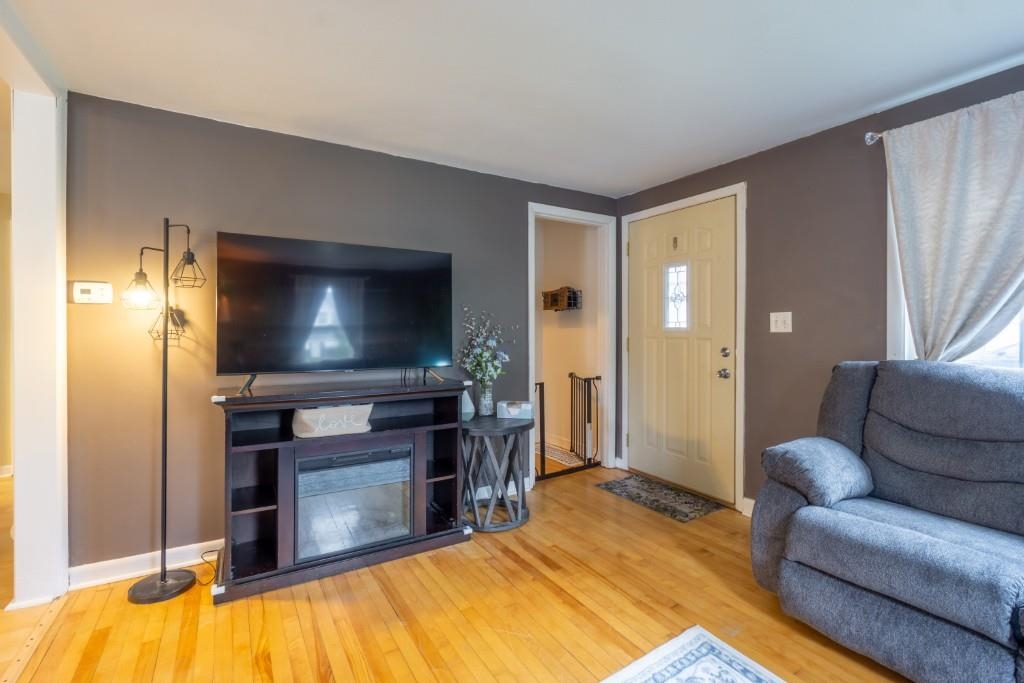 1023 N 8TH AVENUE, Wausau, Wisconsin 54401, 3 Bedrooms Bedrooms, ,1 BathroomBathrooms,Residential,For Sale,1023 N 8TH AVENUE,22601694