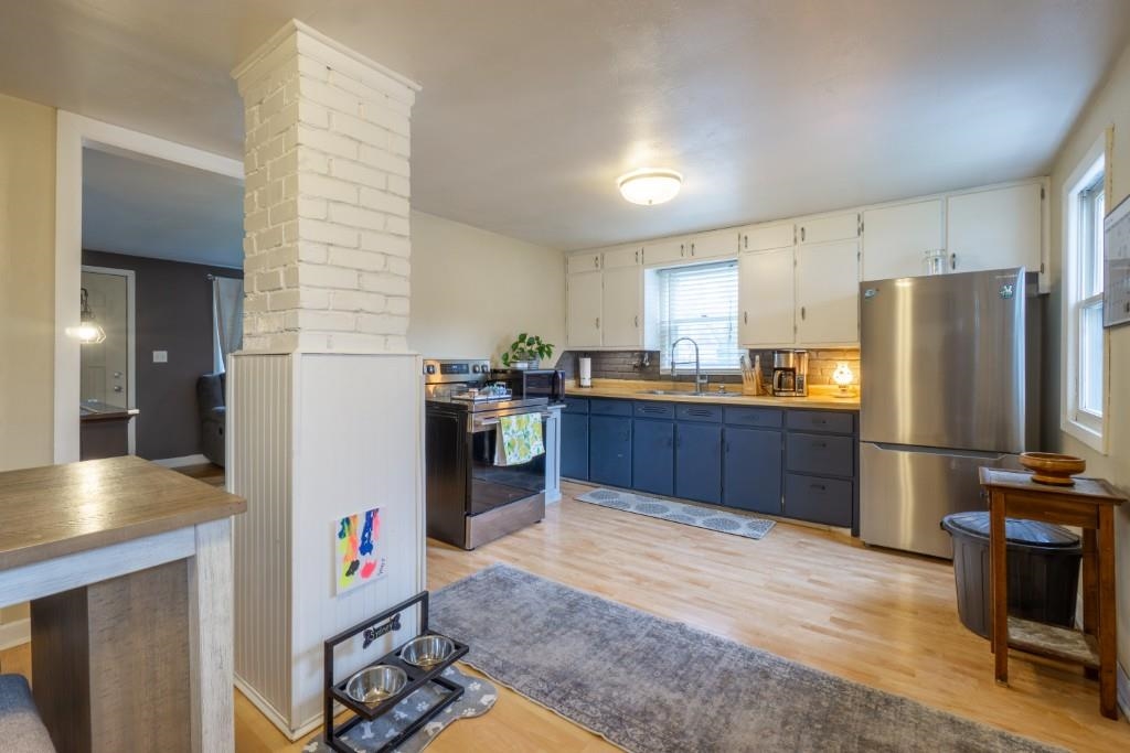 1023 N 8TH AVENUE, Wausau, Wisconsin 54401, 3 Bedrooms Bedrooms, ,1 BathroomBathrooms,Residential,For Sale,1023 N 8TH AVENUE,22601694