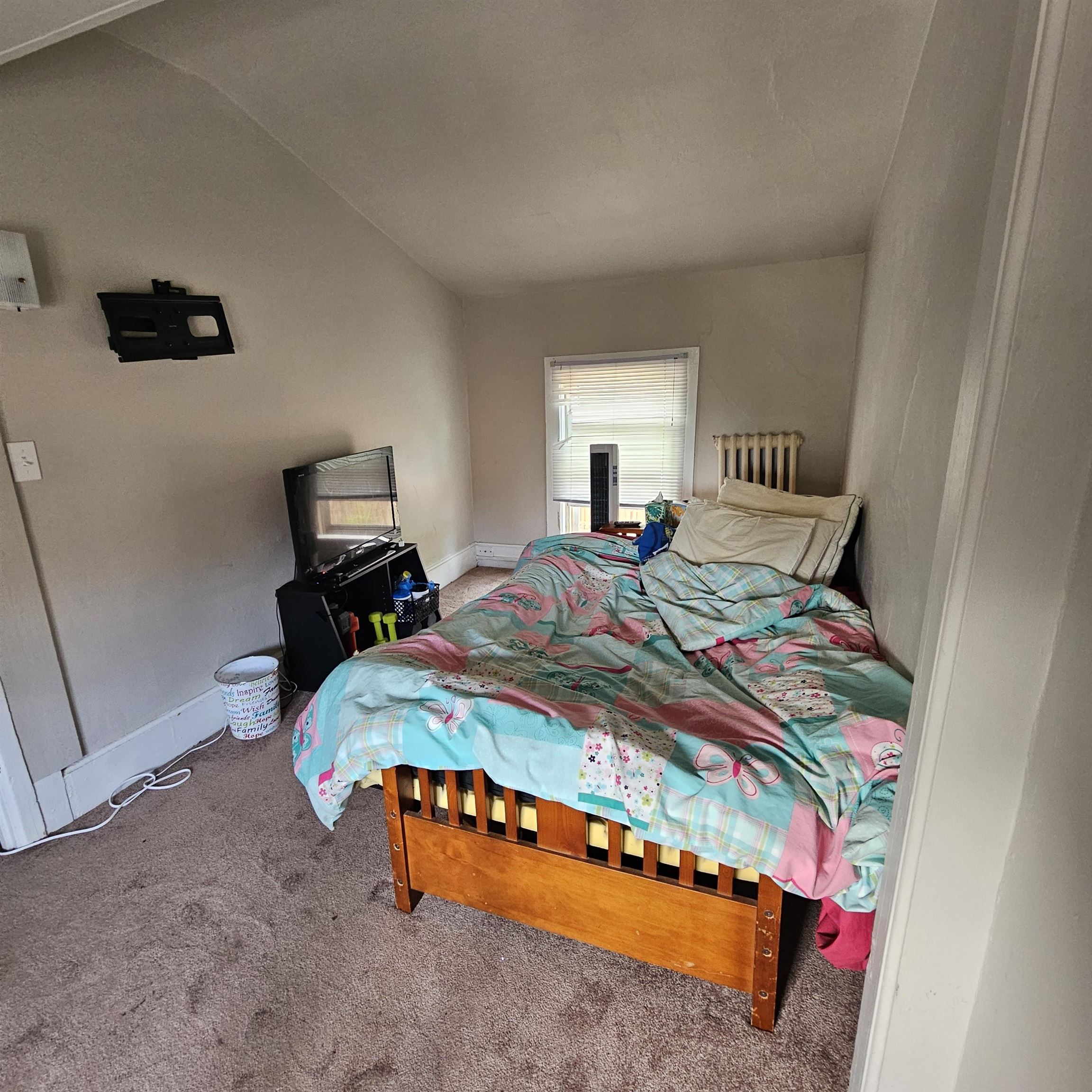 2017 MAIN STREET, Stevens Point, Wisconsin 54467, 1 Bedroom Bedrooms, 4 Rooms Rooms,1 BathroomBathrooms,Multi-family,For Sale,2017 MAIN STREET,22601708