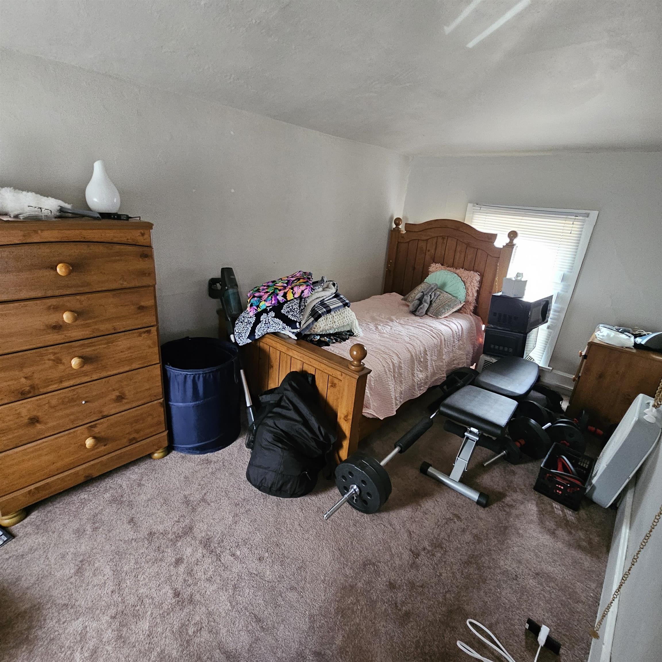2017 MAIN STREET, Stevens Point, Wisconsin 54467, 1 Bedroom Bedrooms, 4 Rooms Rooms,1 BathroomBathrooms,Multi-family,For Sale,2017 MAIN STREET,22601708