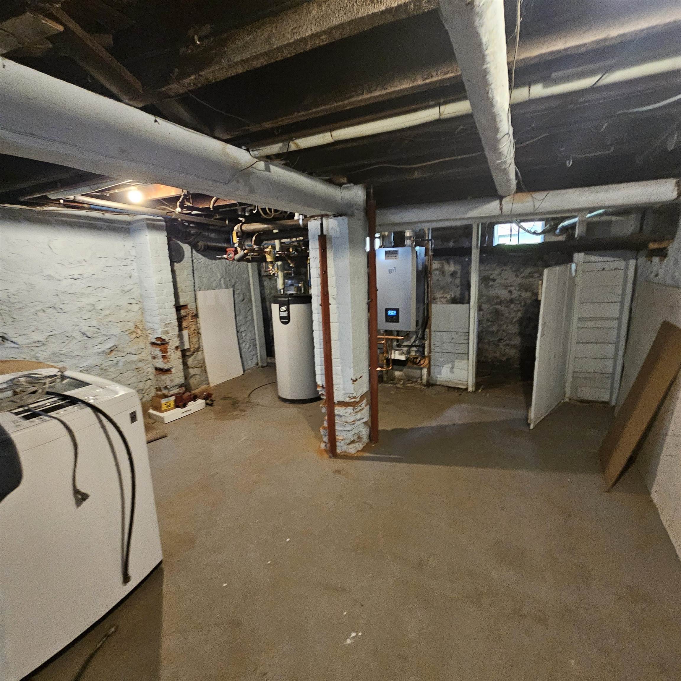 2017 MAIN STREET, Stevens Point, Wisconsin 54467, 1 Bedroom Bedrooms, 4 Rooms Rooms,1 BathroomBathrooms,Multi-family,For Sale,2017 MAIN STREET,22601708