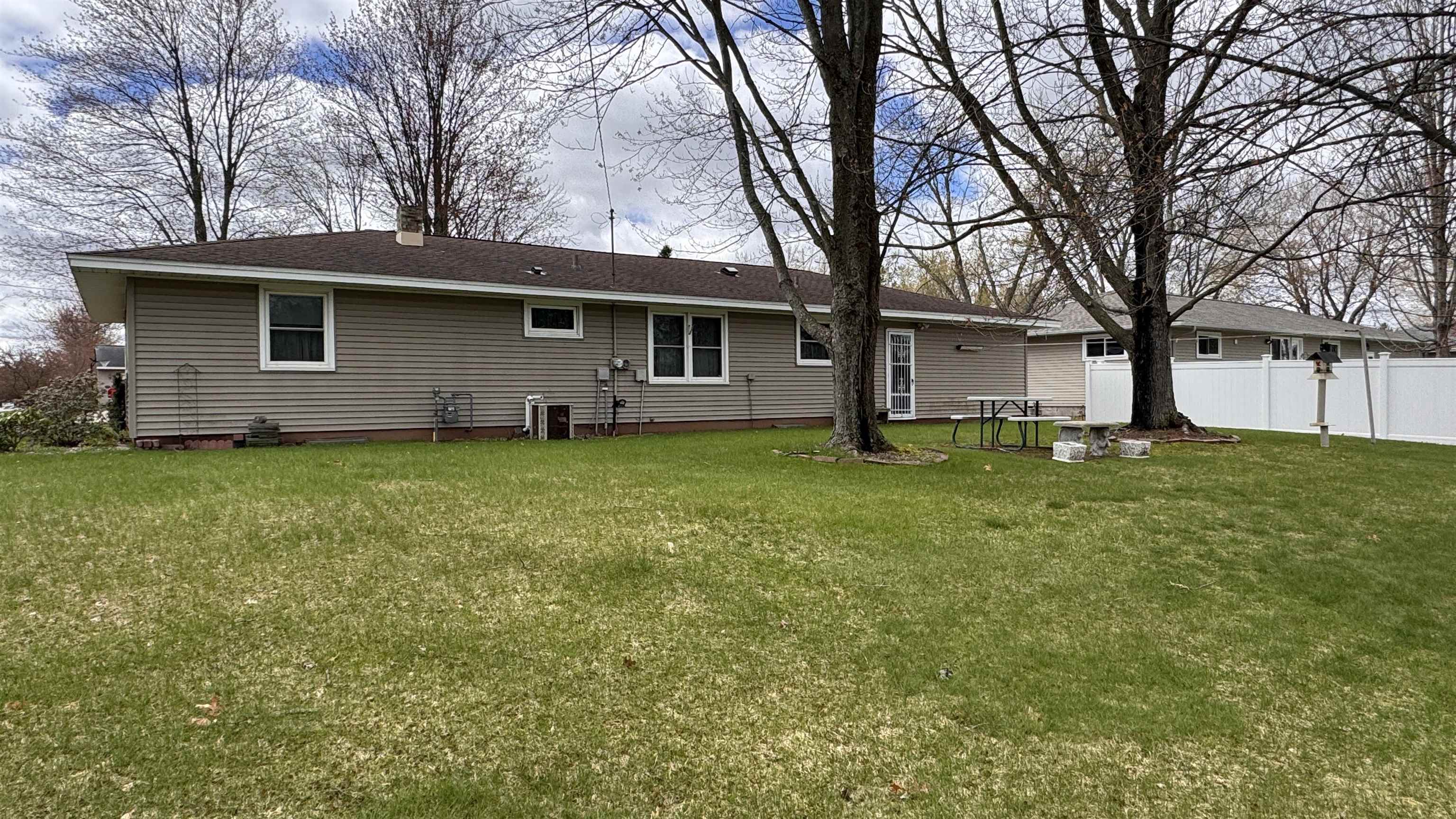3210 NORMA AVENUE, Weston, Wisconsin 54476, 3 Bedrooms Bedrooms, ,2 BathroomsBathrooms,Residential,For Sale,3210 NORMA AVENUE,22601709
