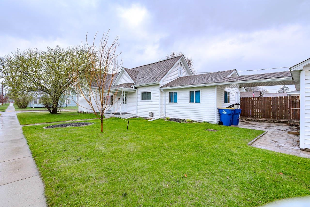 701 N COTTAGE STREET, Merrill, Wisconsin 54452, 2 Bedrooms Bedrooms, ,1 BathroomBathrooms,Residential,For Sale,701 N COTTAGE STREET,22601712