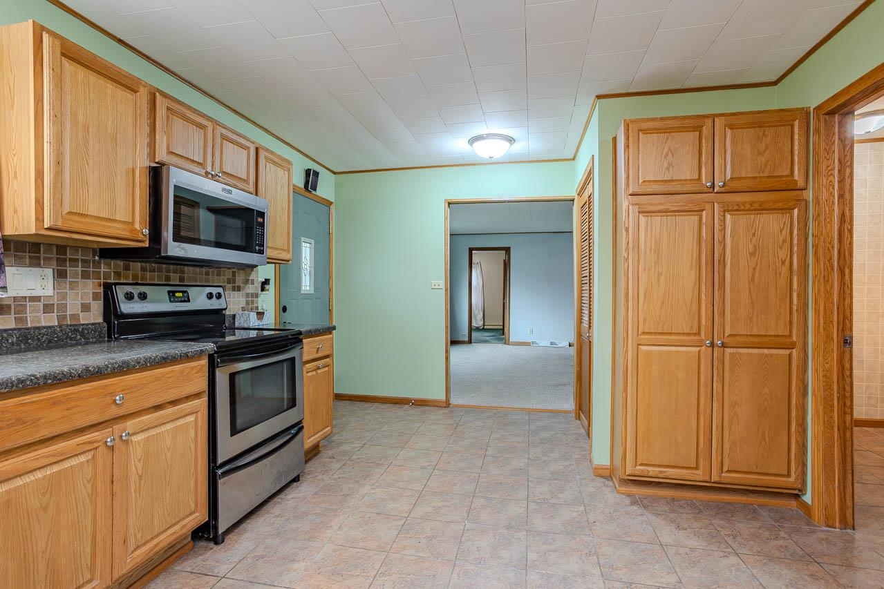 701 N COTTAGE STREET, Merrill, Wisconsin 54452, 2 Bedrooms Bedrooms, ,1 BathroomBathrooms,Residential,For Sale,701 N COTTAGE STREET,22601712