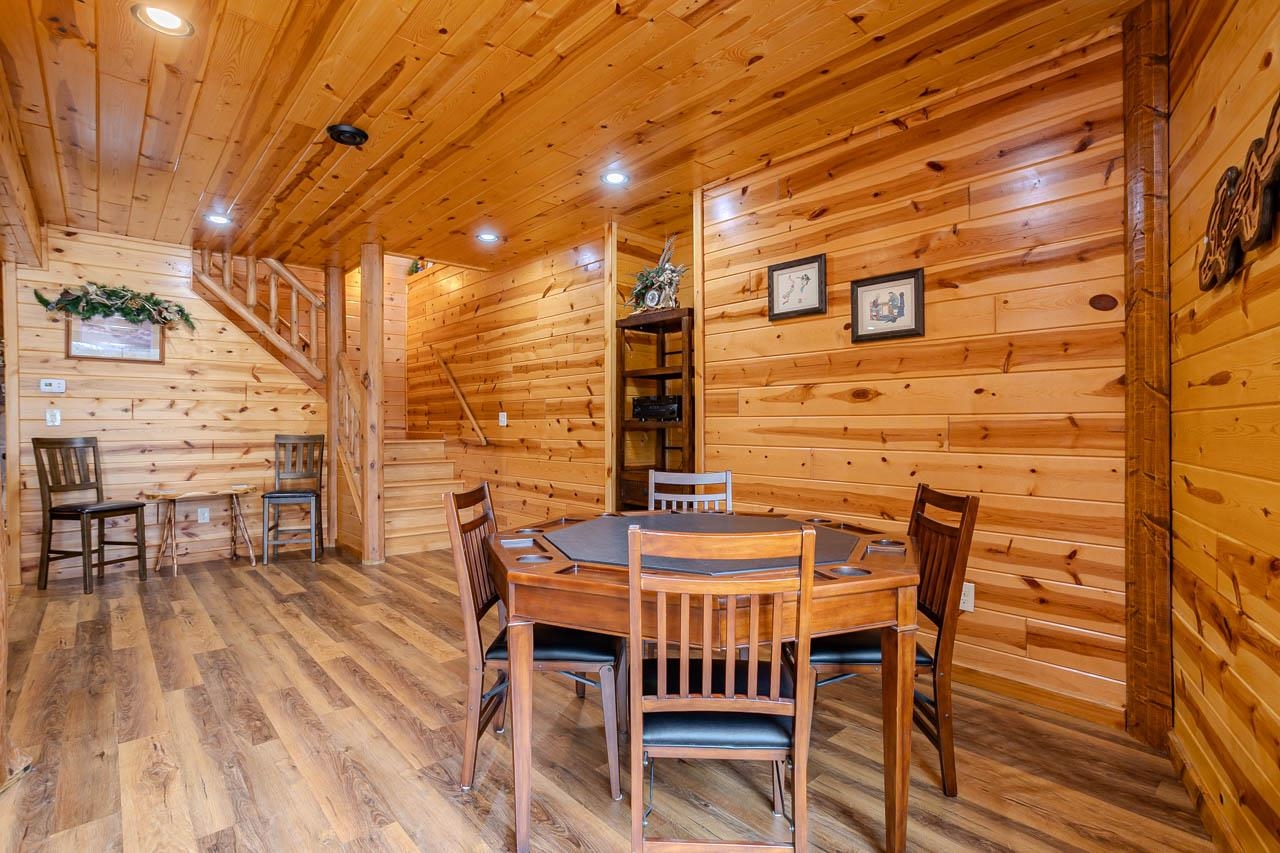 4387 DOUBLE OAKS TRAIL, Rhinelander, Wisconsin 54501, 4 Bedrooms Bedrooms, ,3 BathroomsBathrooms,Residential,For Sale,4387 DOUBLE OAKS TRAIL,22601714