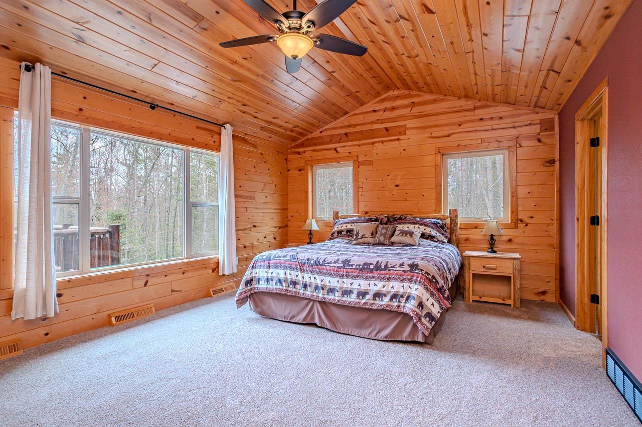 4387 DOUBLE OAKS TRAIL, Rhinelander, Wisconsin 54501, 4 Bedrooms Bedrooms, ,3 BathroomsBathrooms,Residential,For Sale,4387 DOUBLE OAKS TRAIL,22601714