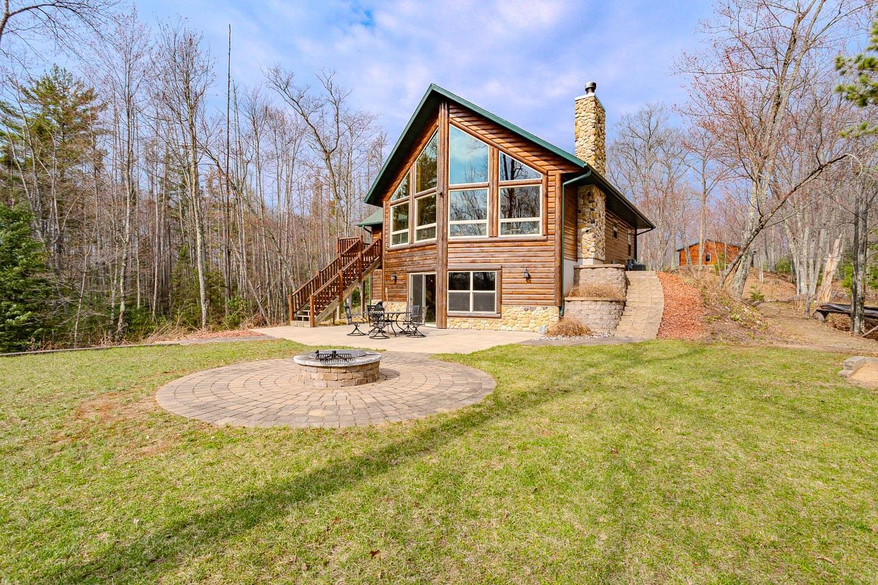 4387 DOUBLE OAKS TRAIL, Rhinelander, Wisconsin 54501, 4 Bedrooms Bedrooms, ,3 BathroomsBathrooms,Residential,For Sale,4387 DOUBLE OAKS TRAIL,22601714