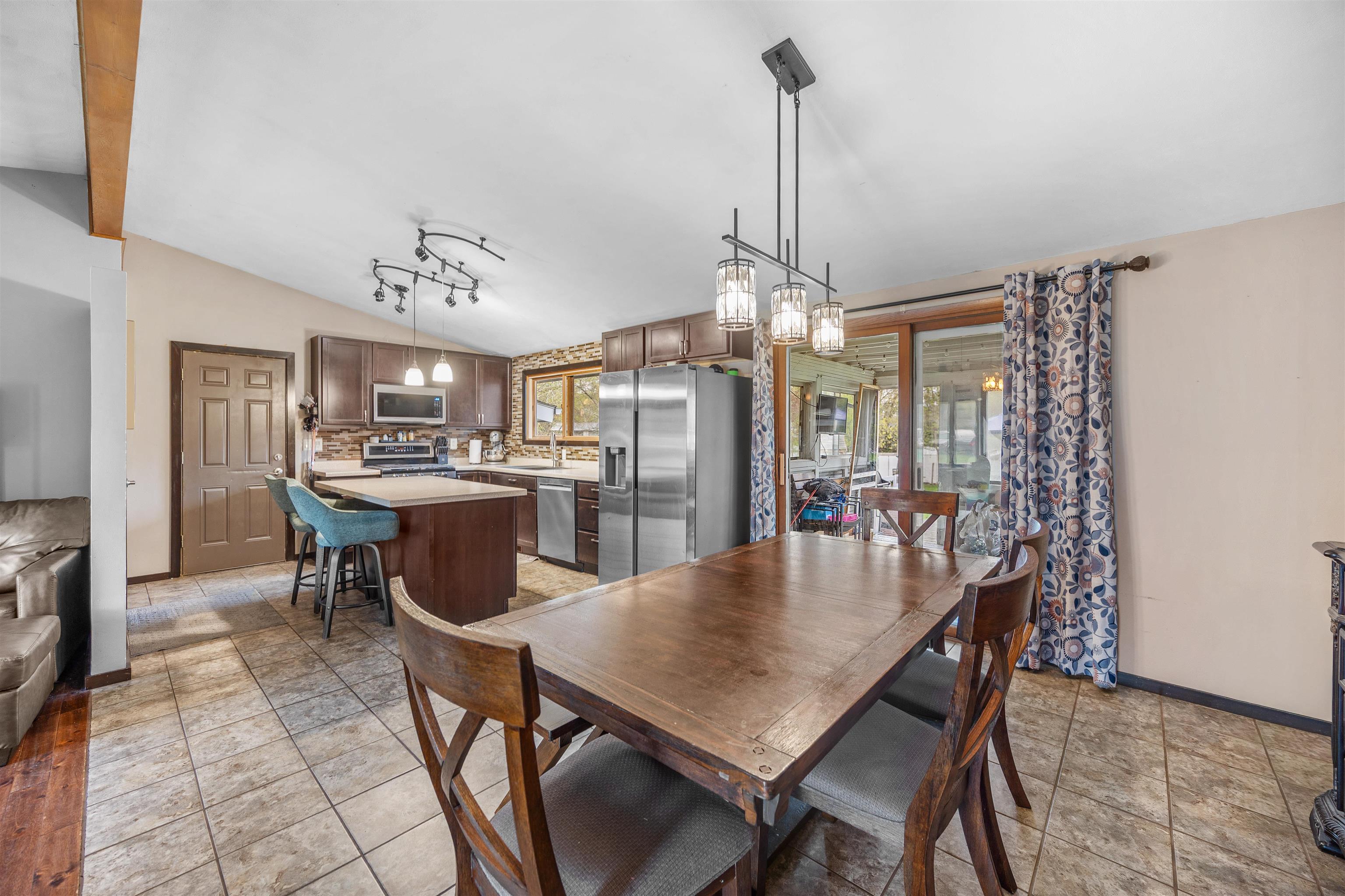 2430 MEADOW LANE, Plover, Wisconsin 54467, 3 Bedrooms Bedrooms, ,2 BathroomsBathrooms,Residential,For Sale,2430 MEADOW LANE,22601715