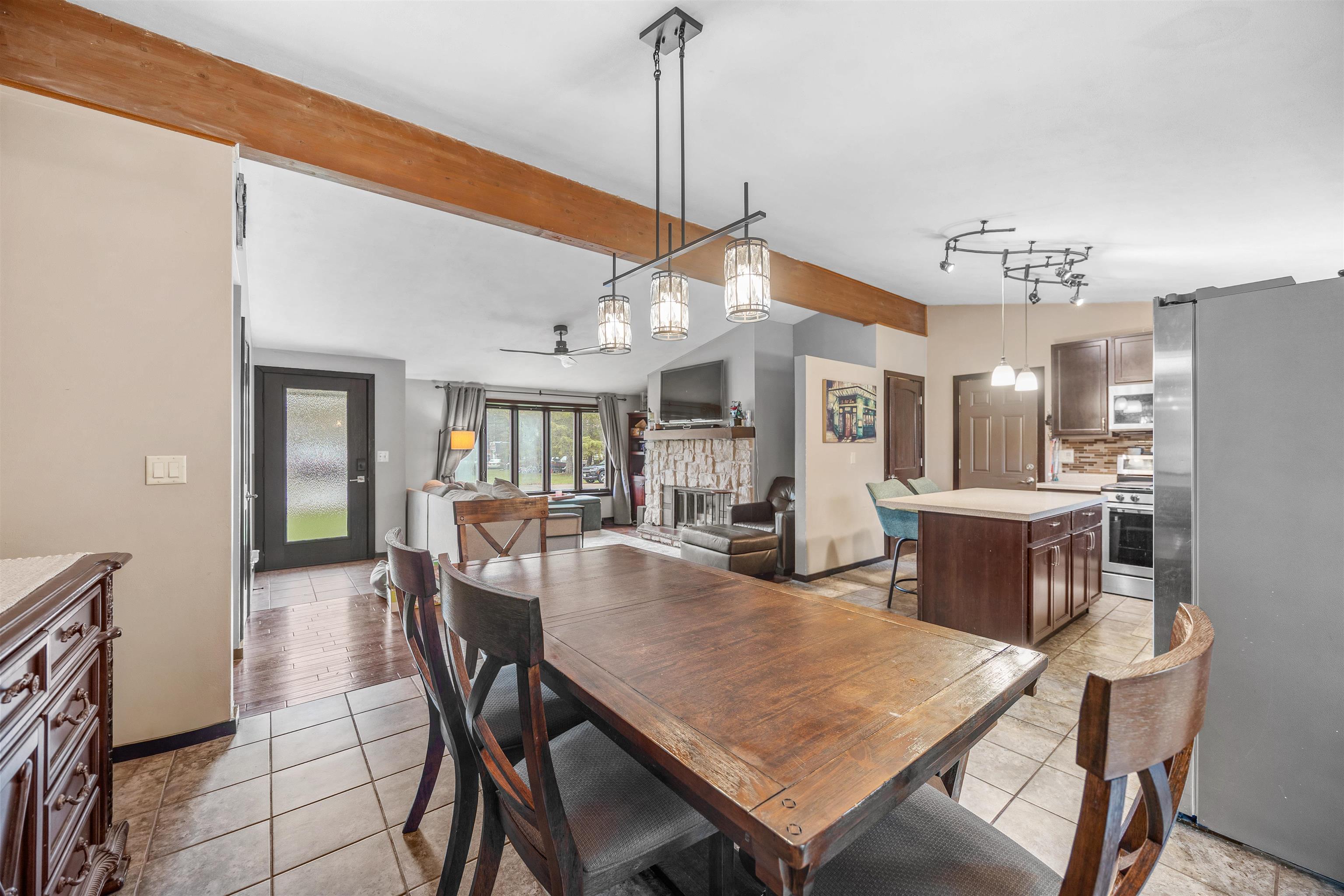 2430 MEADOW LANE, Plover, Wisconsin 54467, 3 Bedrooms Bedrooms, ,2 BathroomsBathrooms,Residential,For Sale,2430 MEADOW LANE,22601715